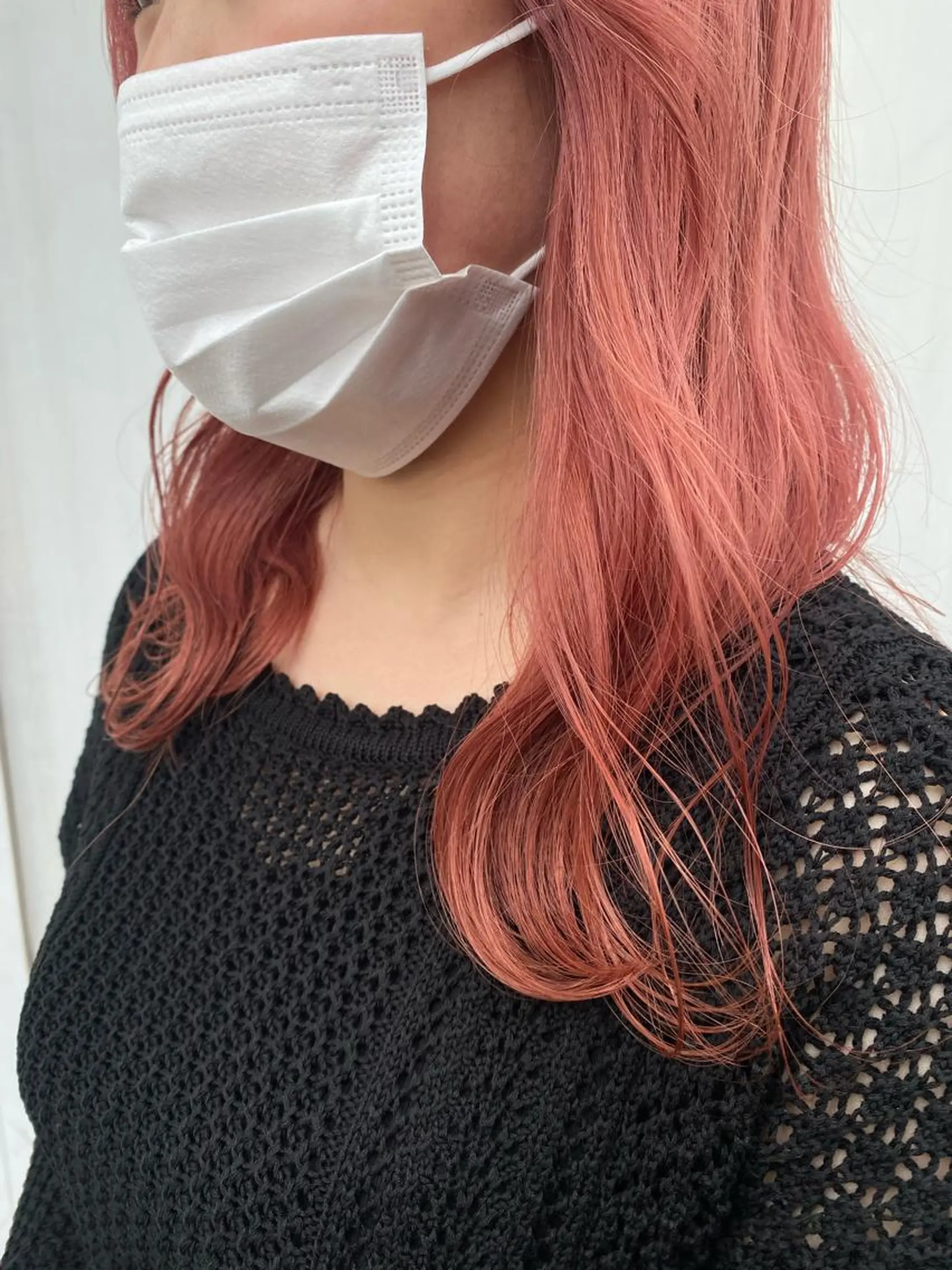 セミロング 小林 朋花のヘアスタイル