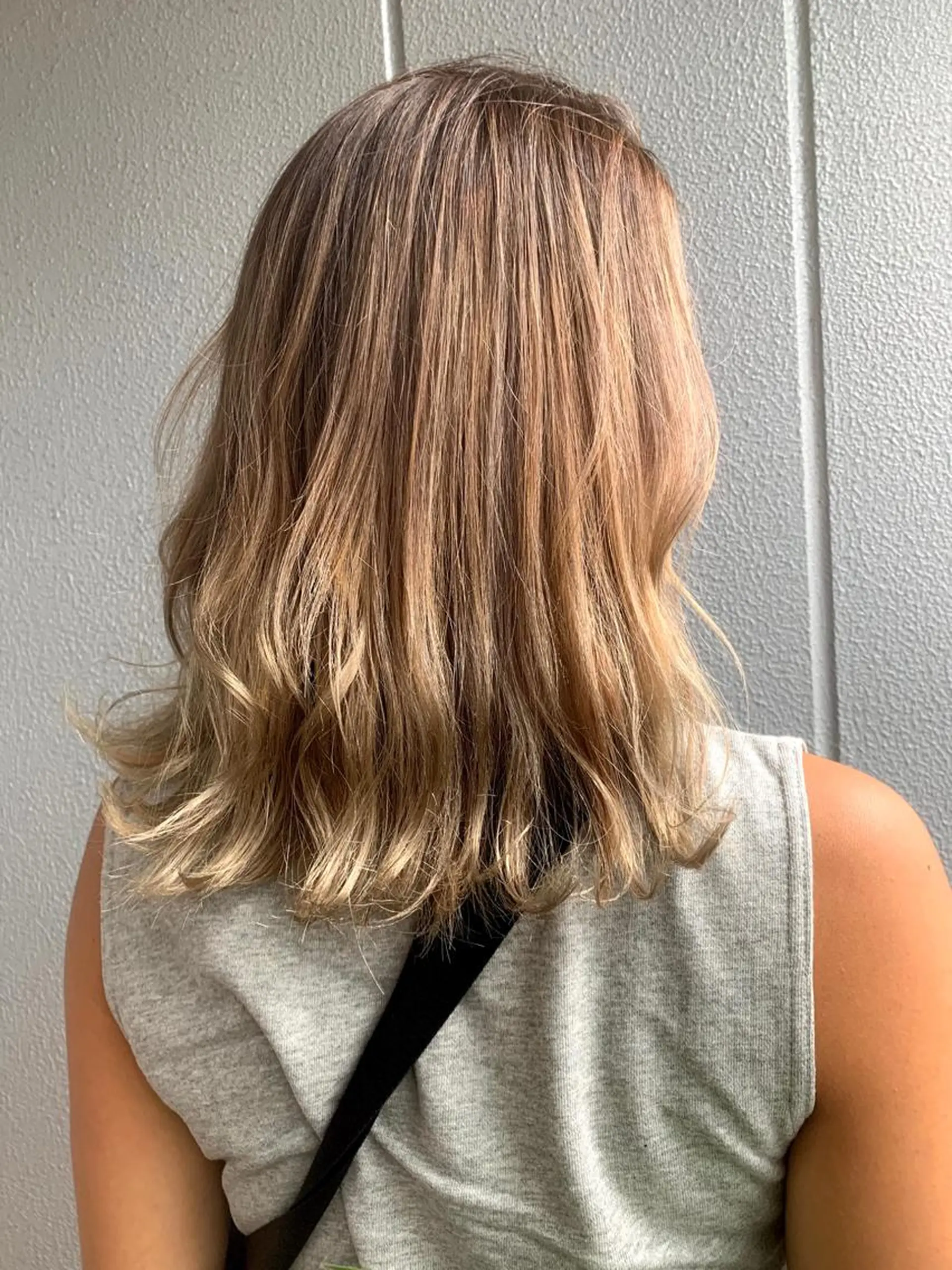 ミディアム カラー amie三宮 NAKANOのヘアスタイル