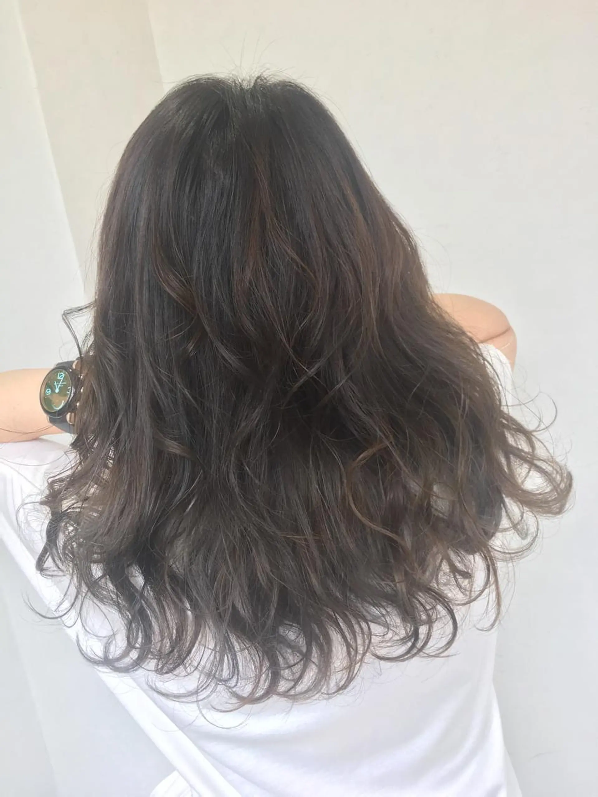 セミロング カラー ブリーチ毛縮毛矯正 👑山口のヘアスタイル