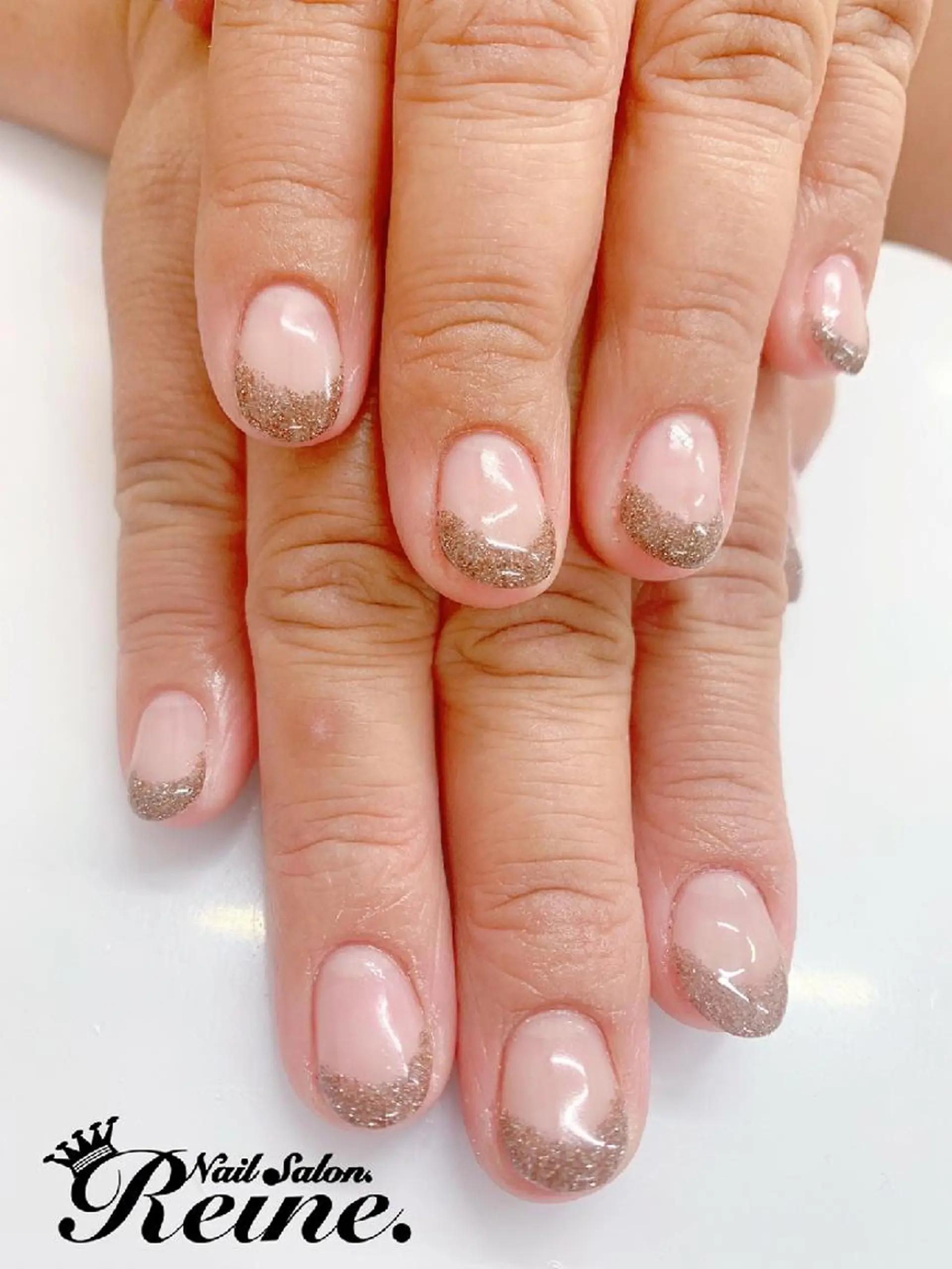 ネイル フレンチネイル ラメ(グリッター) Nailsalon Reine所属・玉栄 伶奈のネイルデザイン