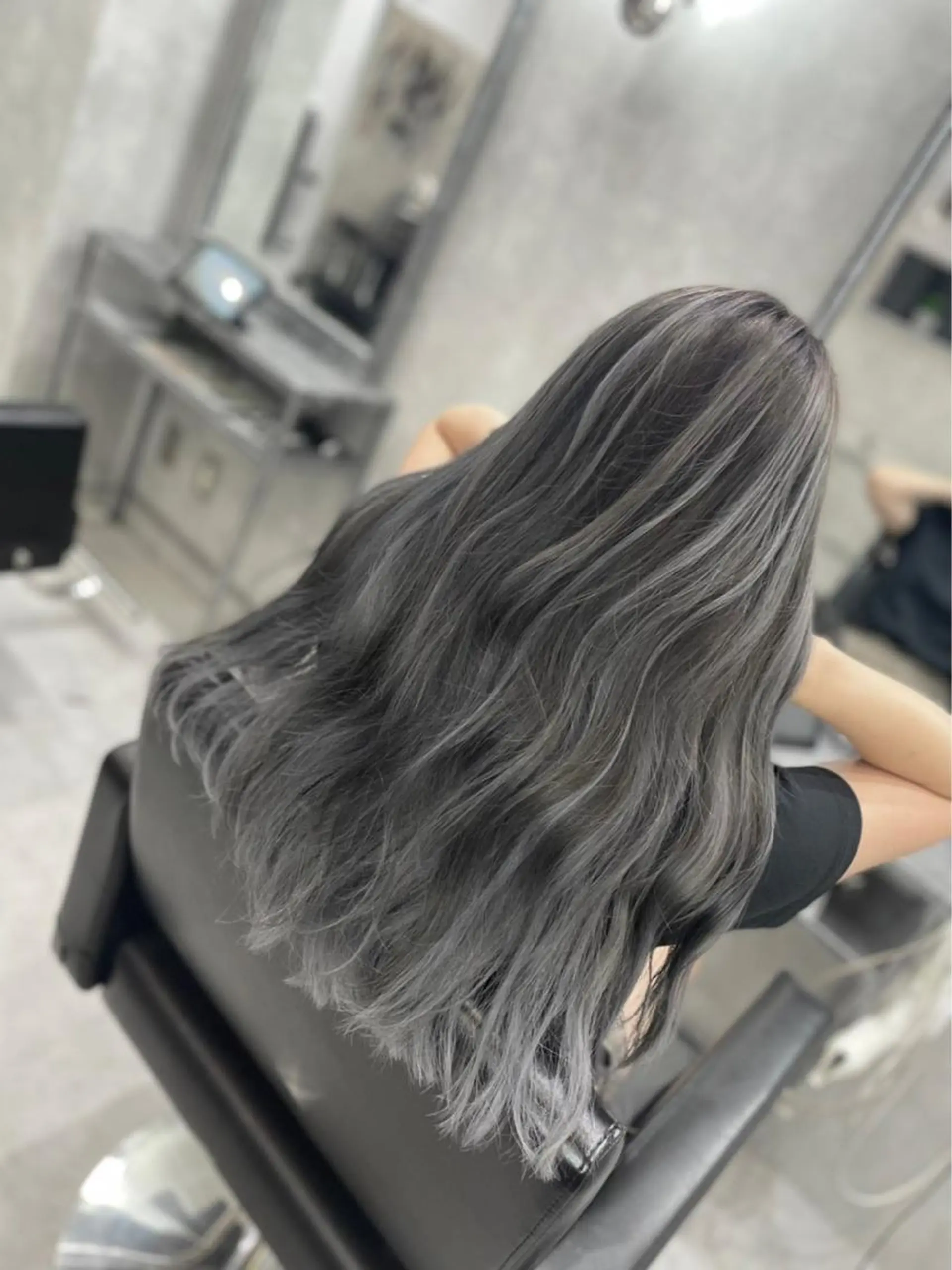 ロング カラー ヘアアレンジ バレイヤージュ デザインカラー ハイライトカラー インナーカラー ハイライト VIM hairおもろまち店のヘアスタイル