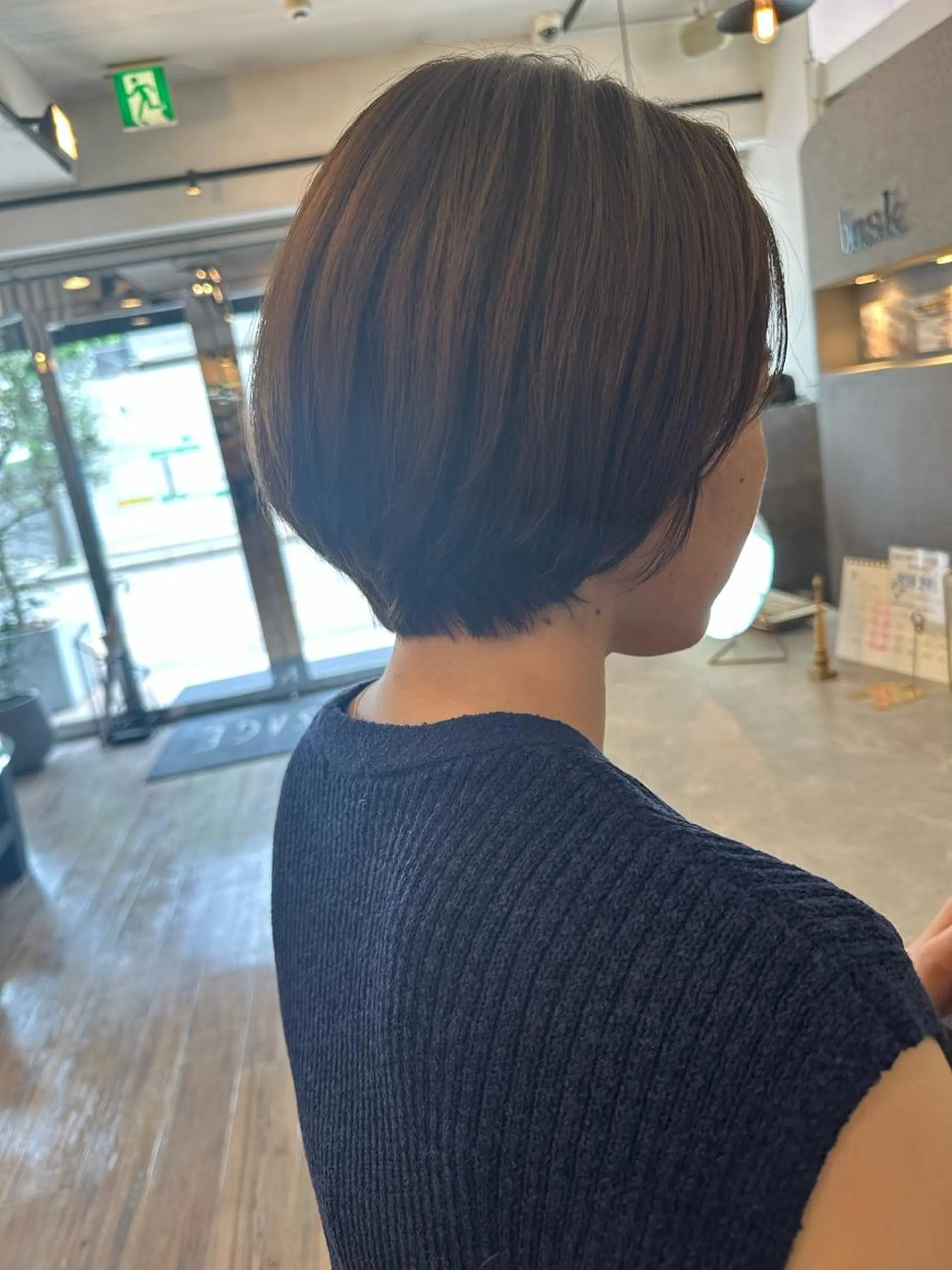 ショート カラー ショートボブ ベージュカラー 透明感カラー オリーブベージュ ボブ カット sato ayaka ｜透明感カラー🫧のヘアスタイル