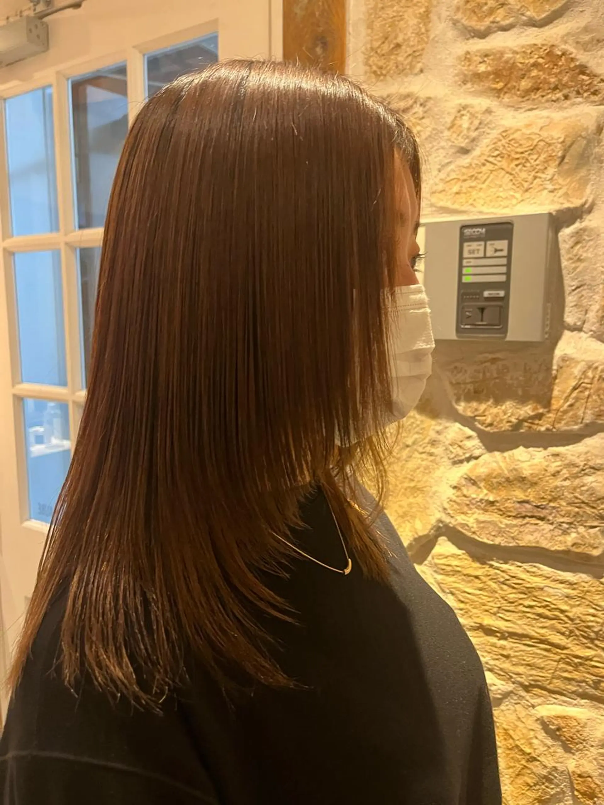 セミロング 秋澤 楓のヘアスタイル