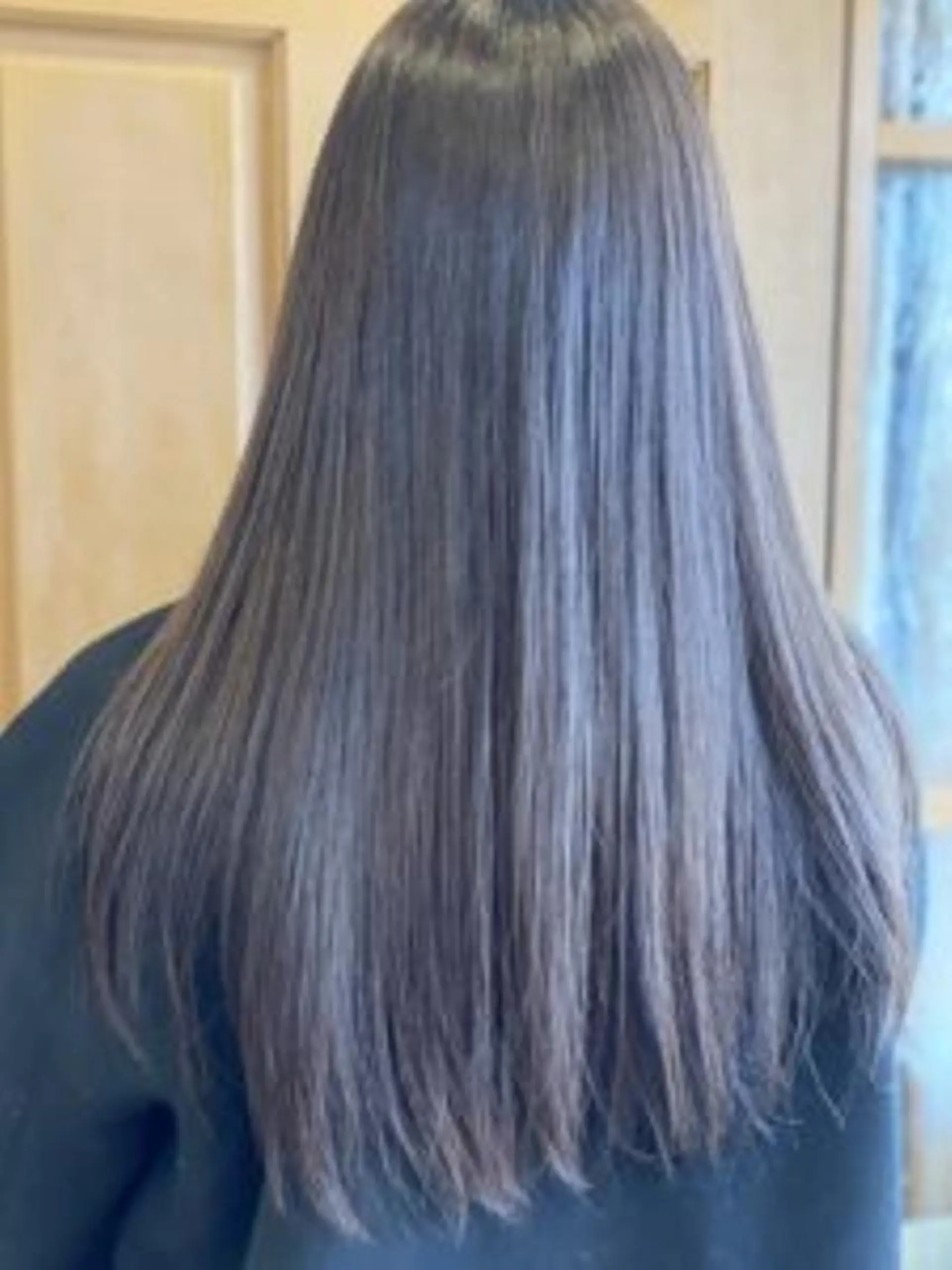 ロング ヘアカラー 藤村 優華のヘアスタイル