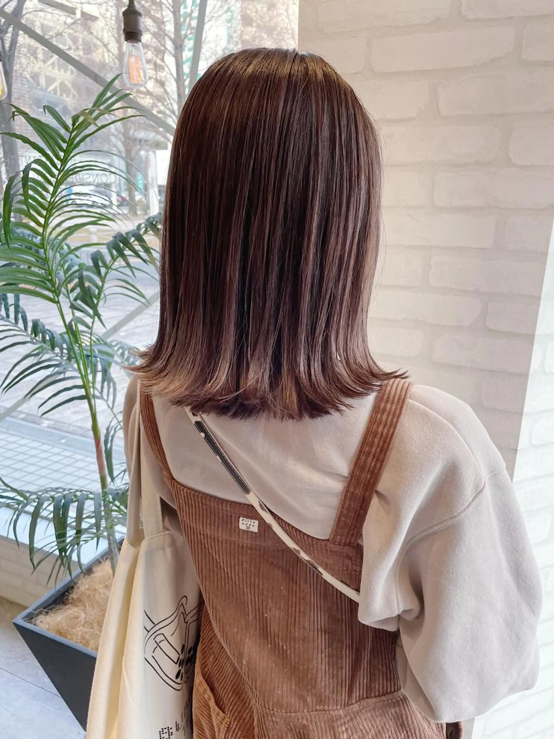 セミロング カラー ケアブリーチ /髪質 改善/古橋圭史郎のヘアスタイル