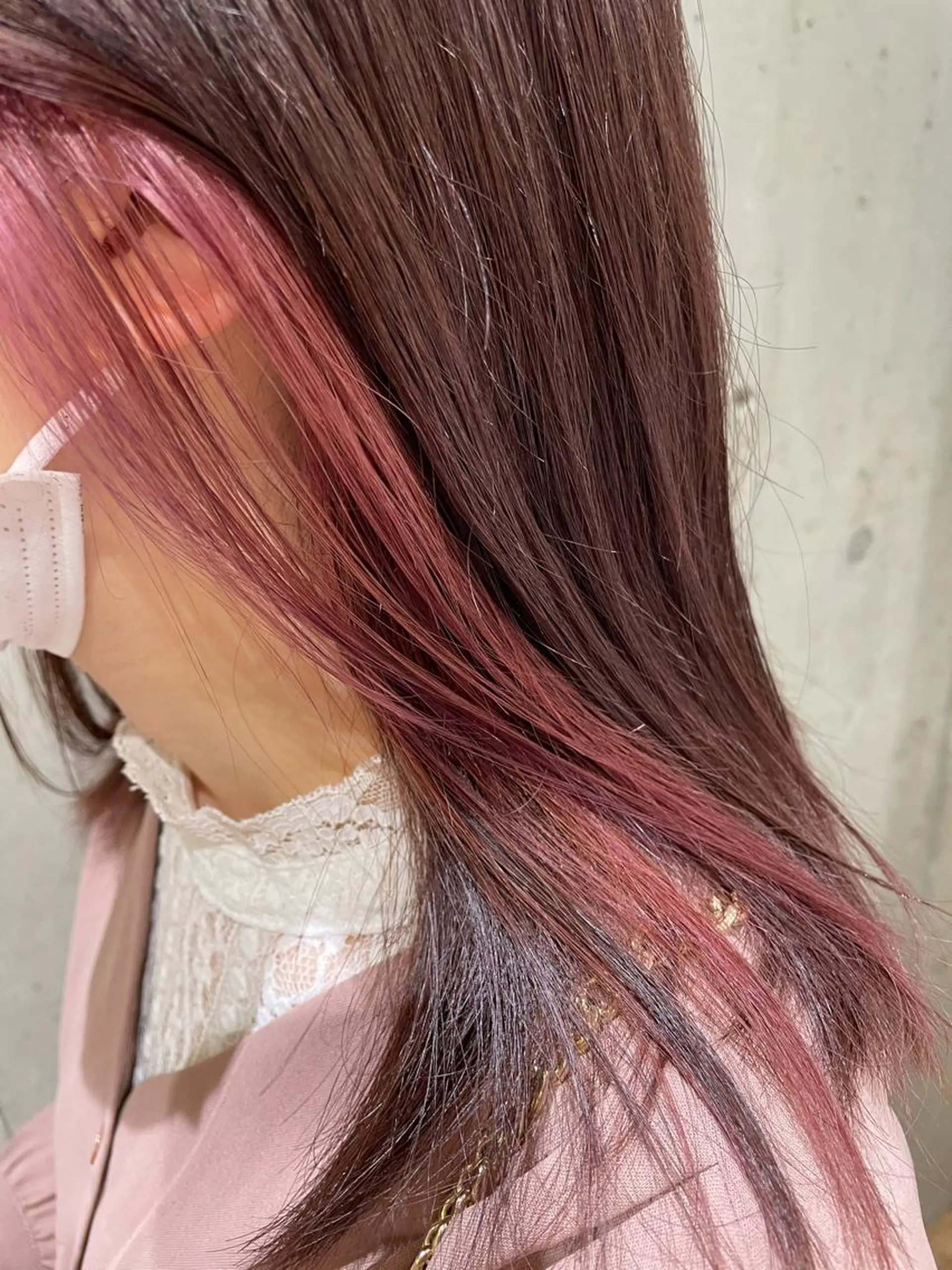 セミロング カラー 山本 愛永のヘアスタイル