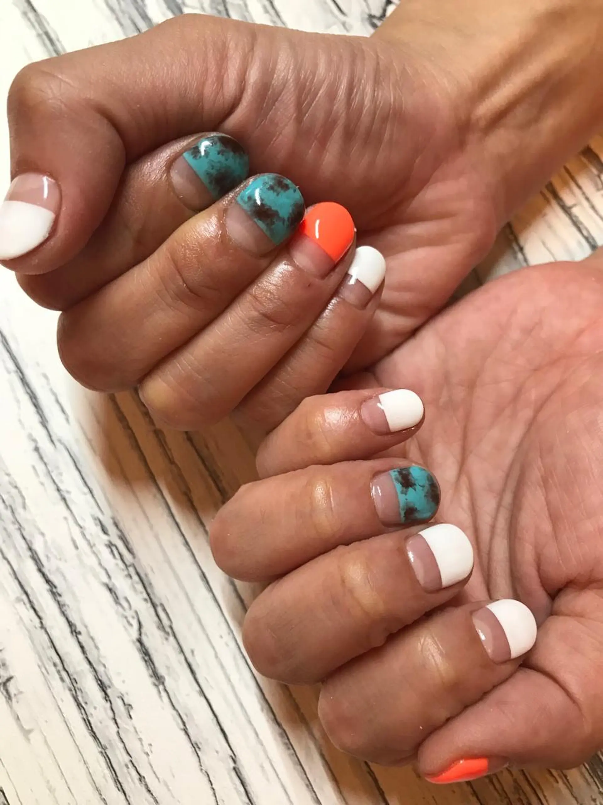 ネイル 夏ネイル atelier chic+のネイルデザイン