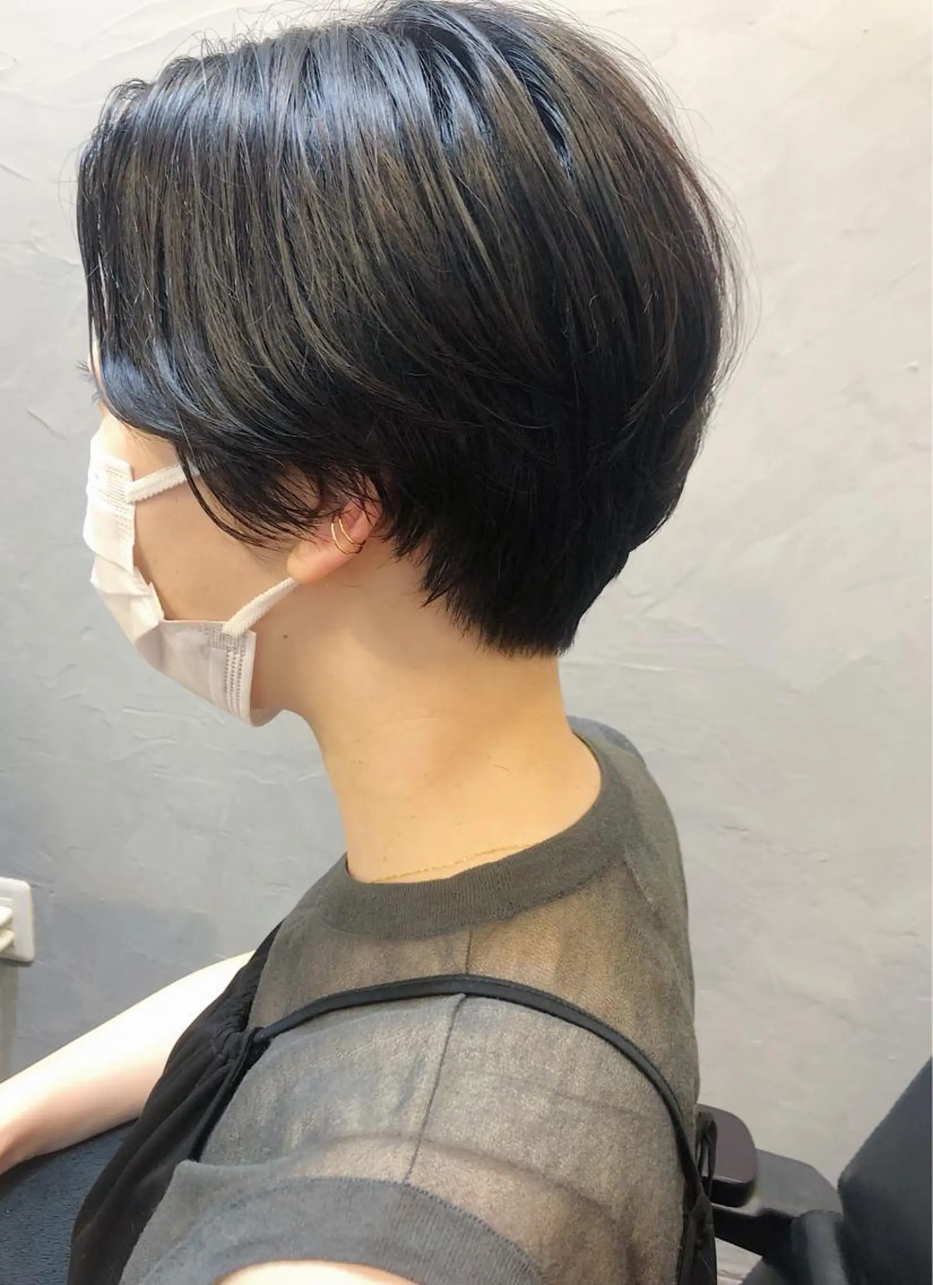 ショート カラー 長井 美佳のヘアスタイル