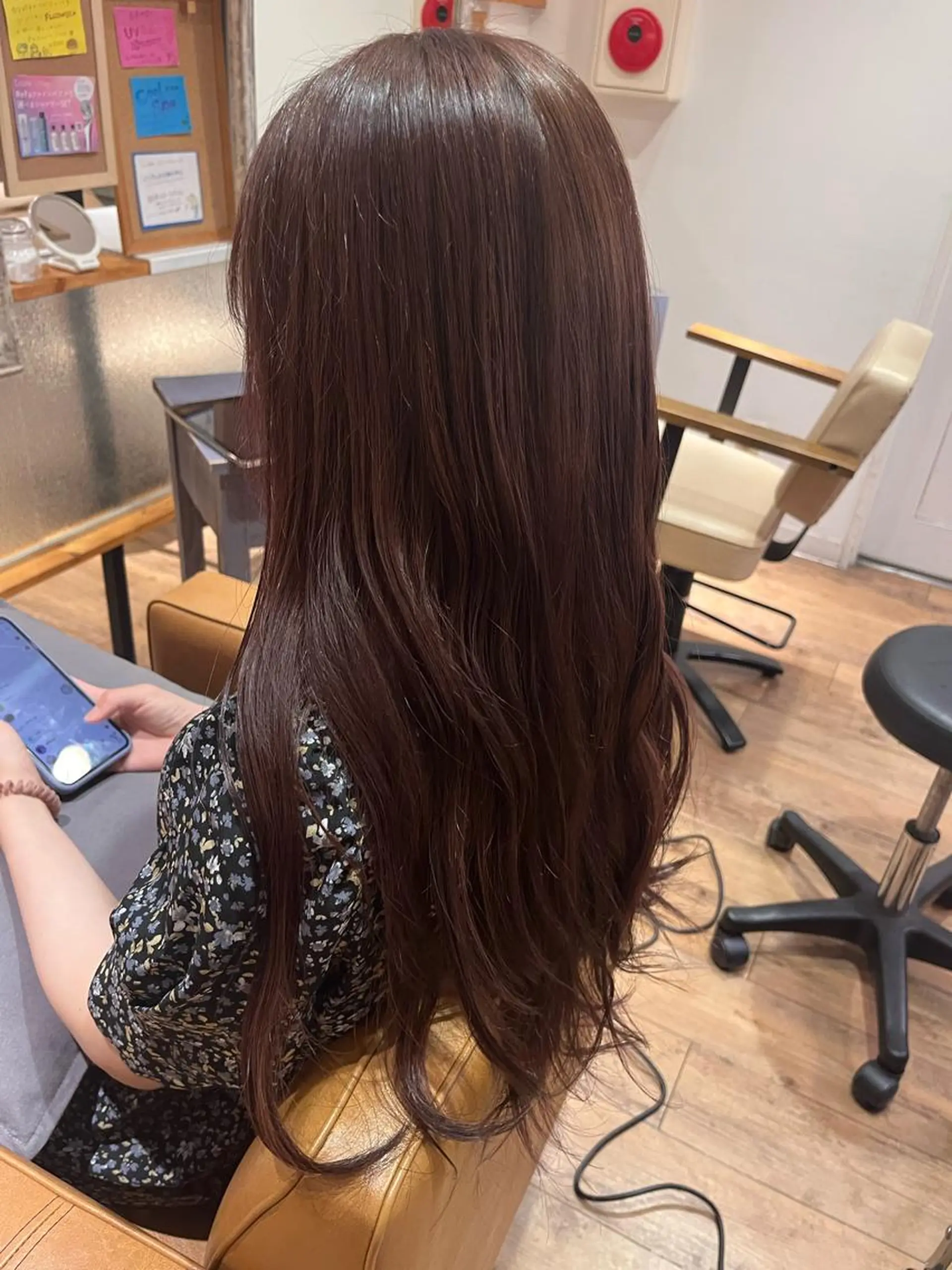 カラー ブラウンカラー ピンクカラー 関根 菜帆のヘアスタイル