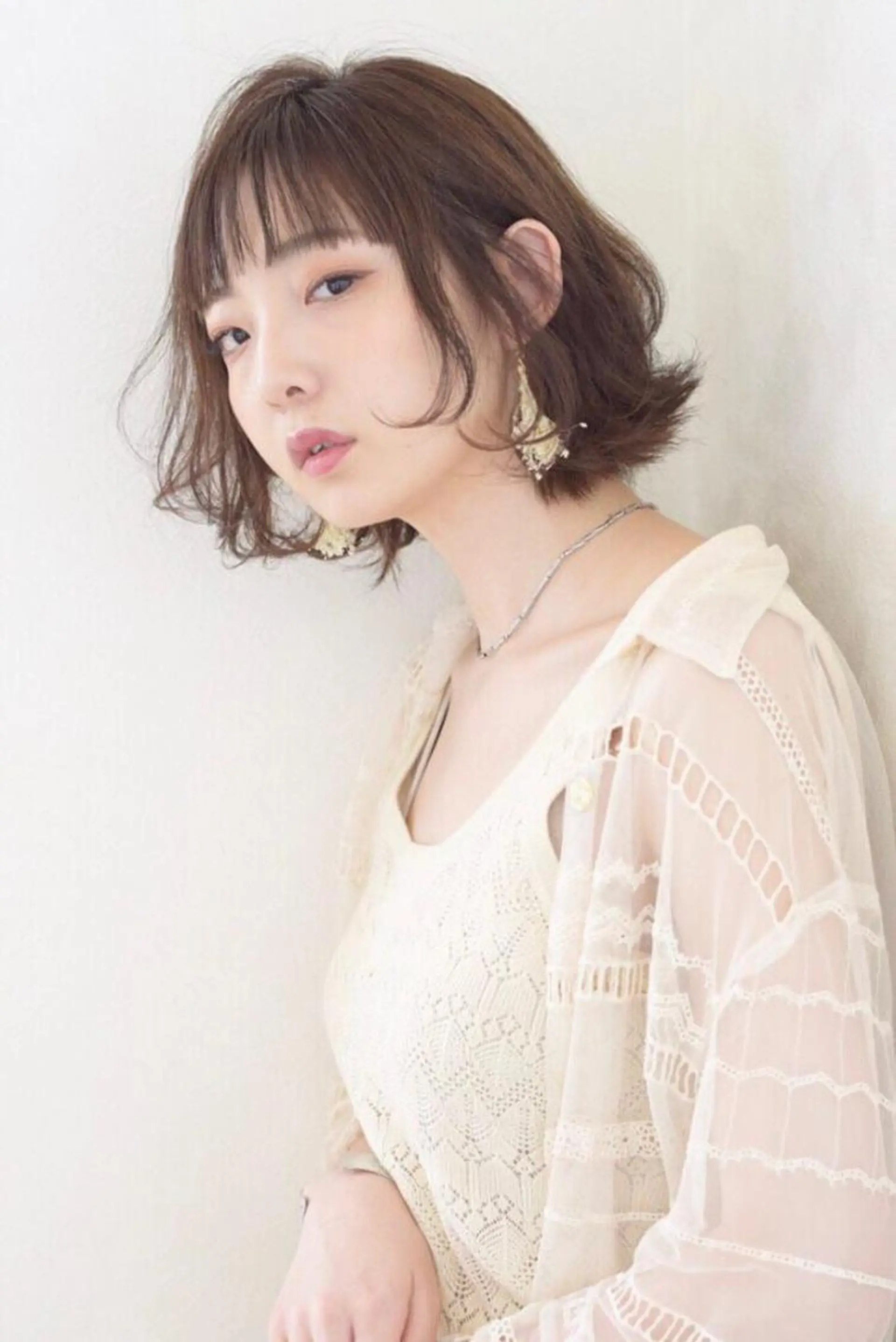 ショート 外ハネヘア 鶴﨑 美優亜のヘアスタイル