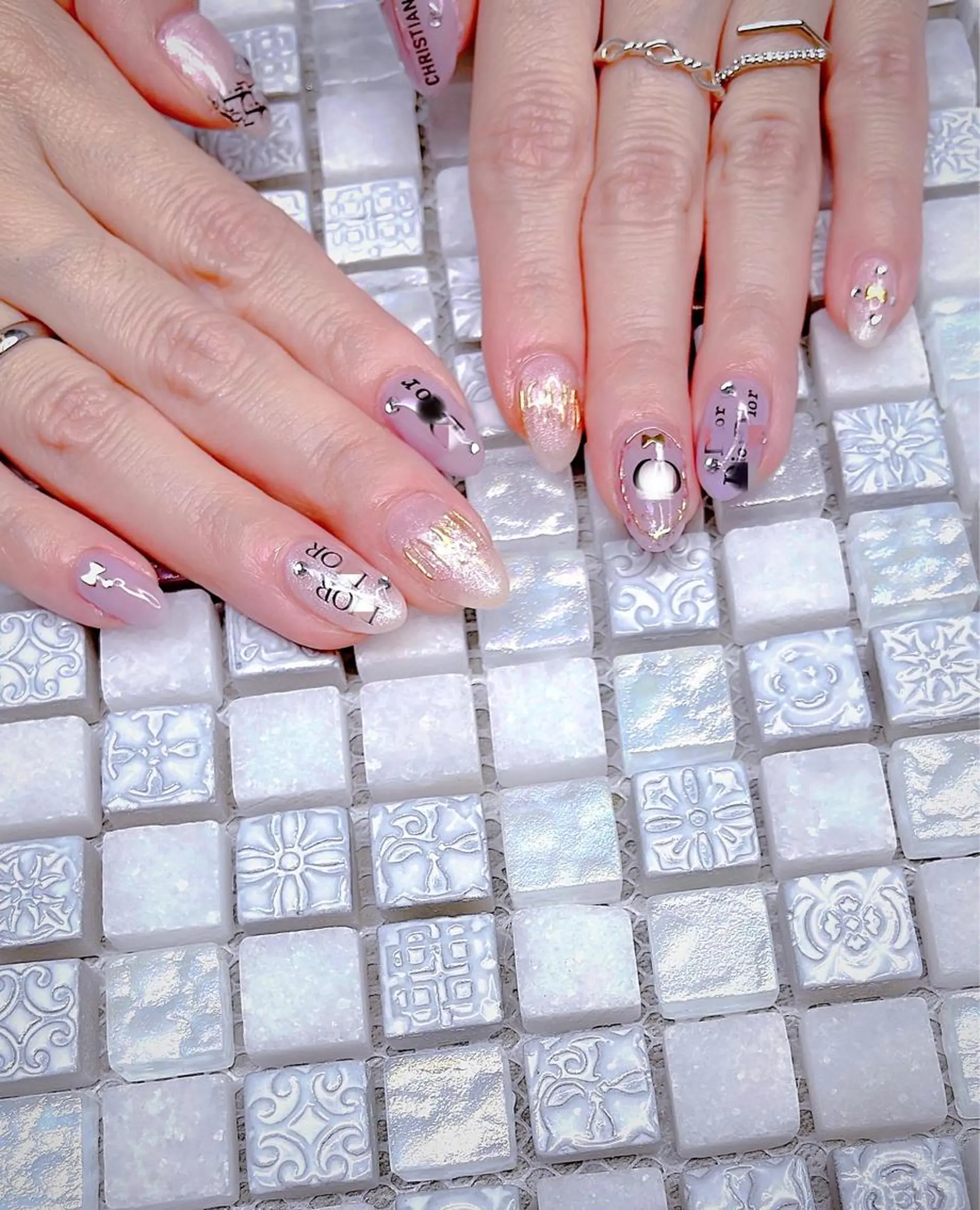 ミディアム めぐみのネイルサロン スタッフ練習のネイルデザイン