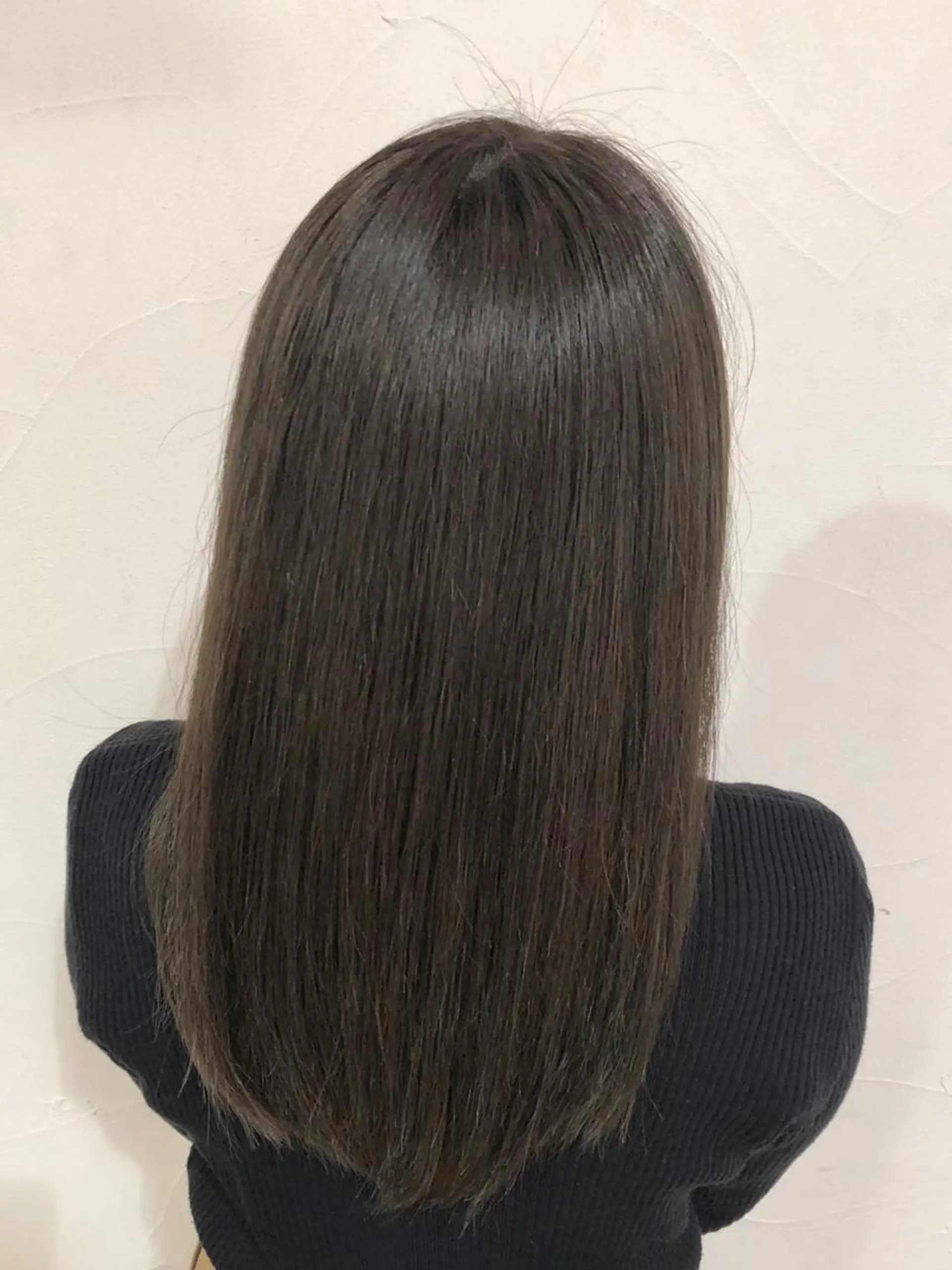 カラー 下池 紗加のヘアスタイル