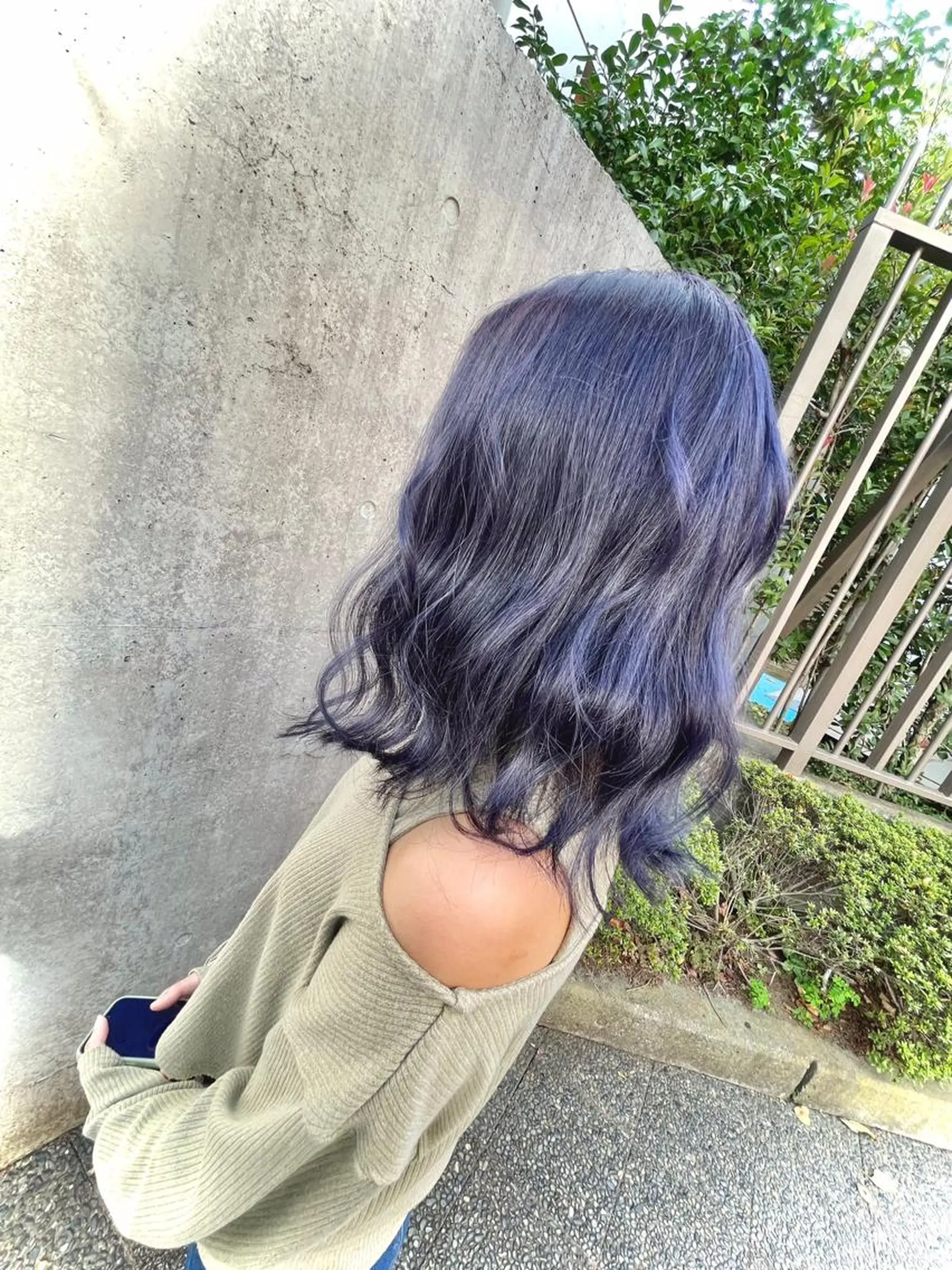 セミロング 1日1名様限定 予約可能のヘアスタイル