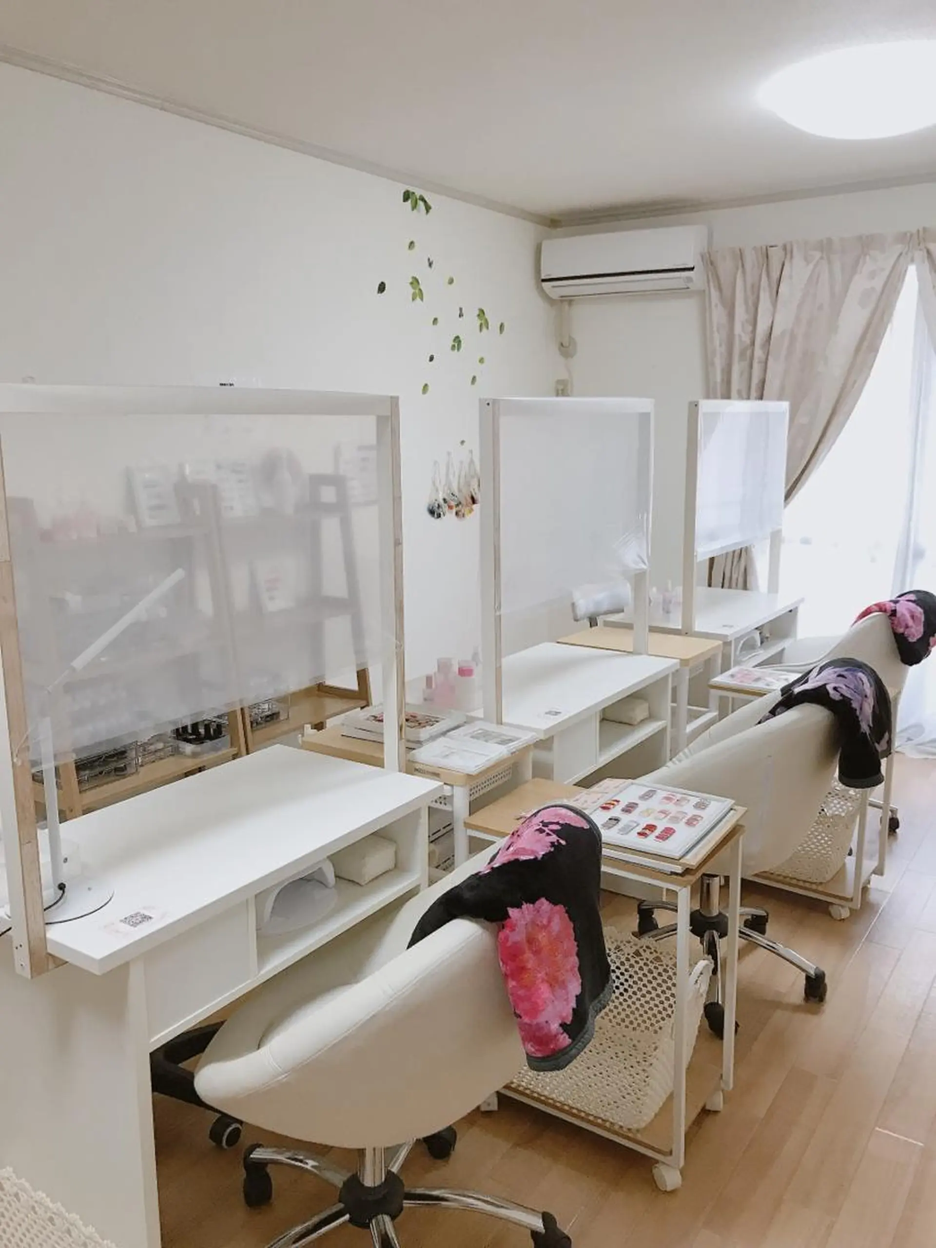 ネイル Lily Roseスタッフ一同のマツエク・マツパデザイン