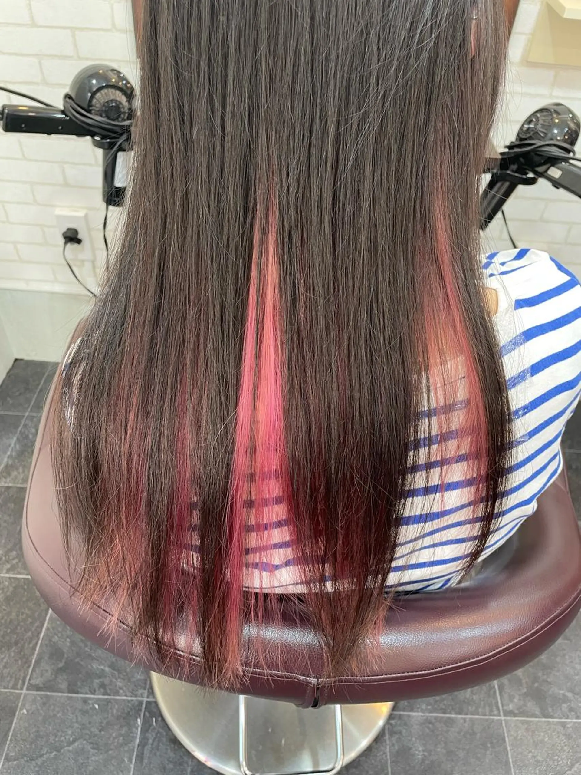 カラー インナーカラー ピンクカラー 米本 匠のヘアスタイル