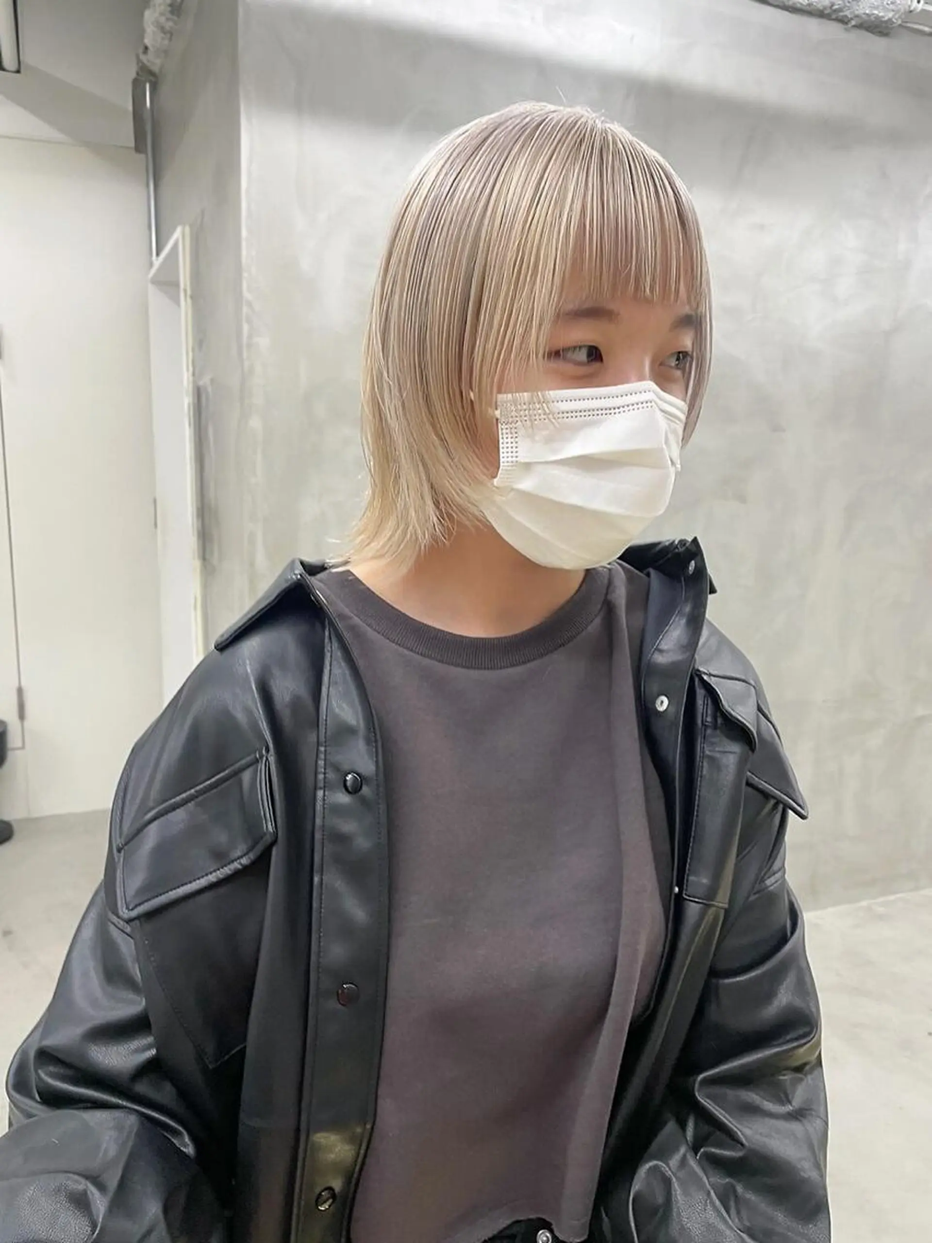 ミディアム カラー パーマ ヘアアレンジ メンズ ミディアムパーマ メンズバレイヤージュ メンズブリーチ センターパート フェードカット ヘアカラー トリートメント ハイトーン/レイヤー 🌸さくらのヘアスタイル