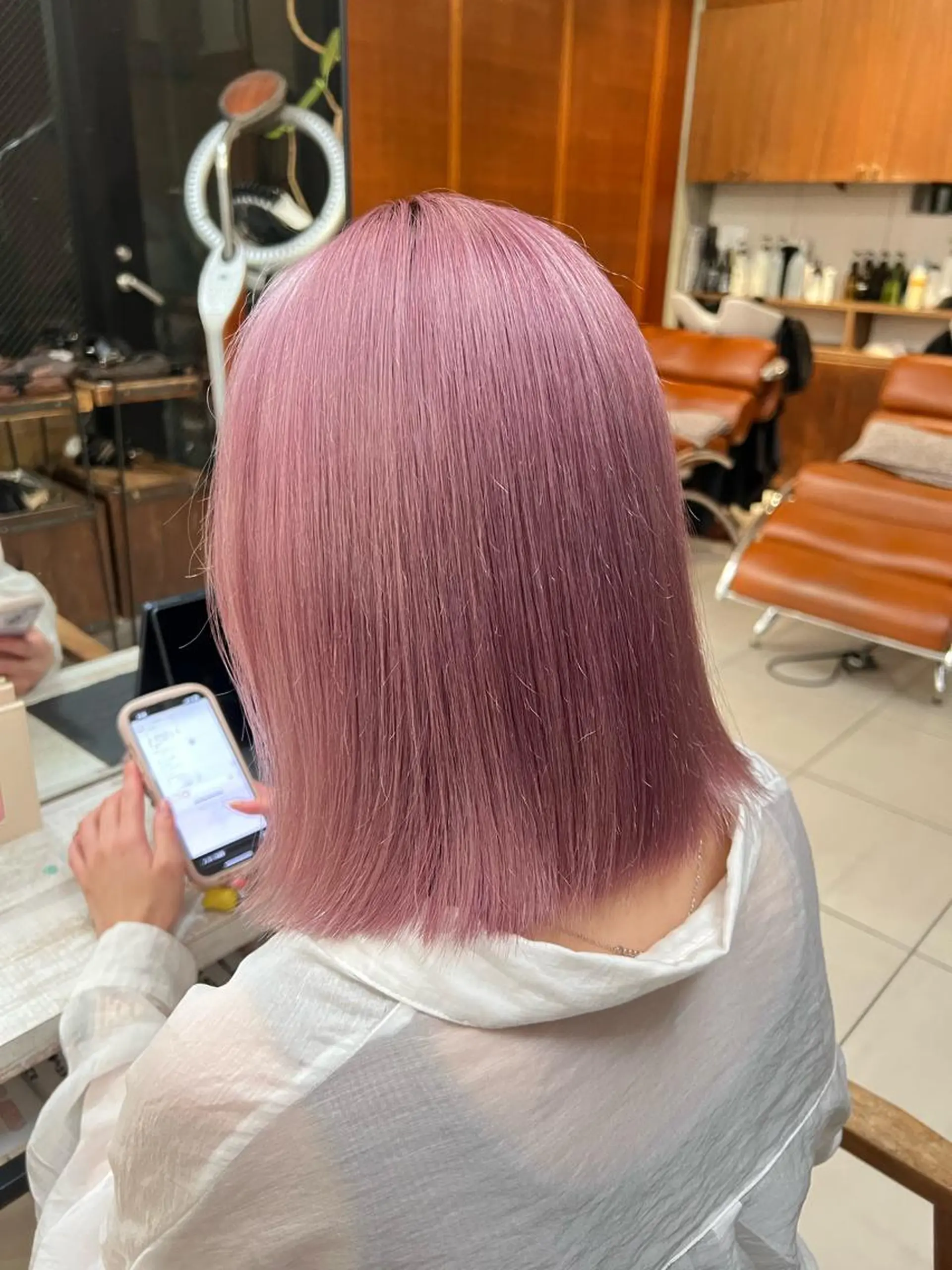 ショート カラー ブリーチ ピンクカラー ヘアカラー かわの ももな 💜ྀིのヘアスタイル