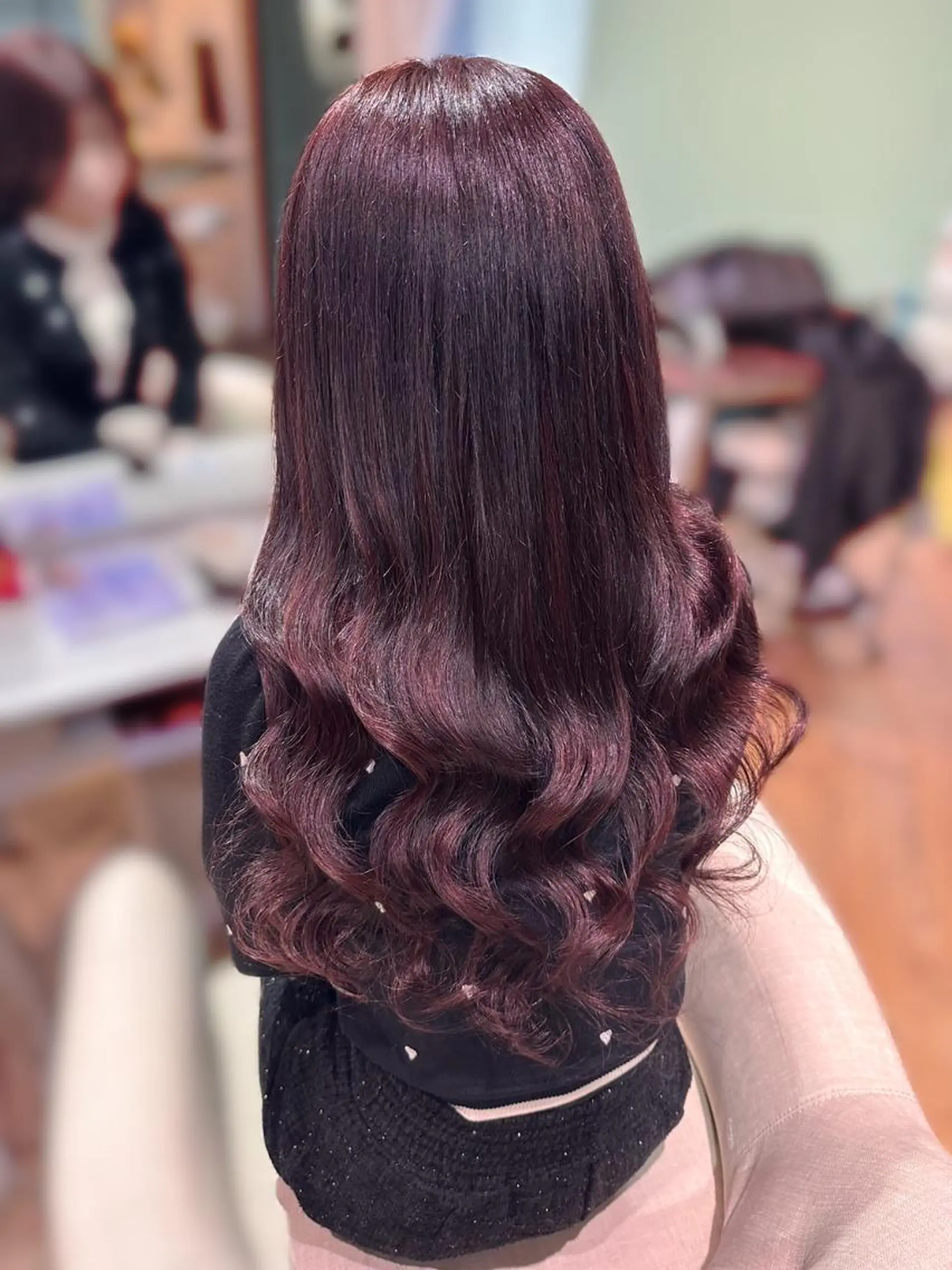 ロング Mirashy 成田のヘアスタイル