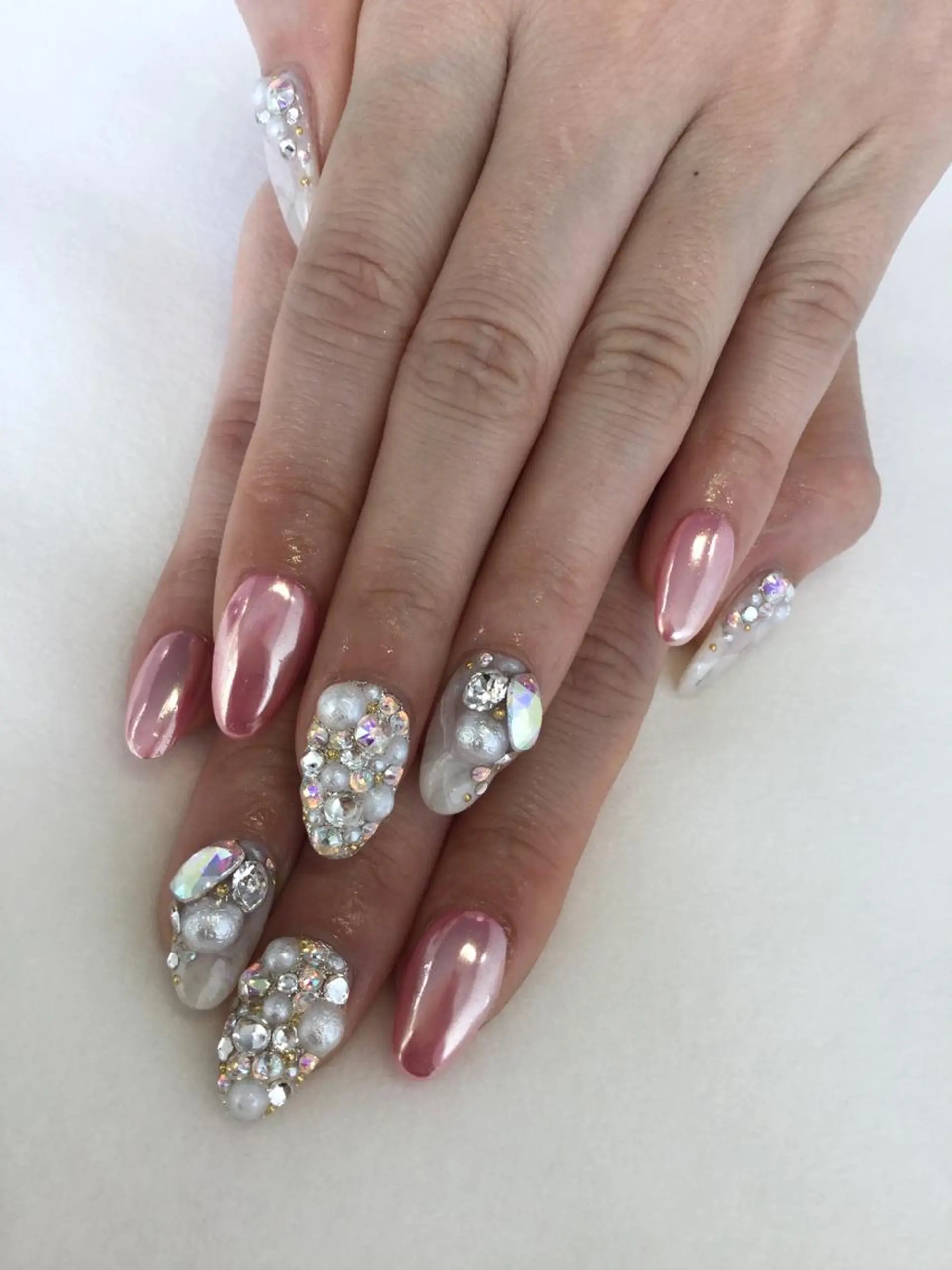 ネイル ハンドネイル 💎🐰 saki. m 🐰💎のネイルデザイン