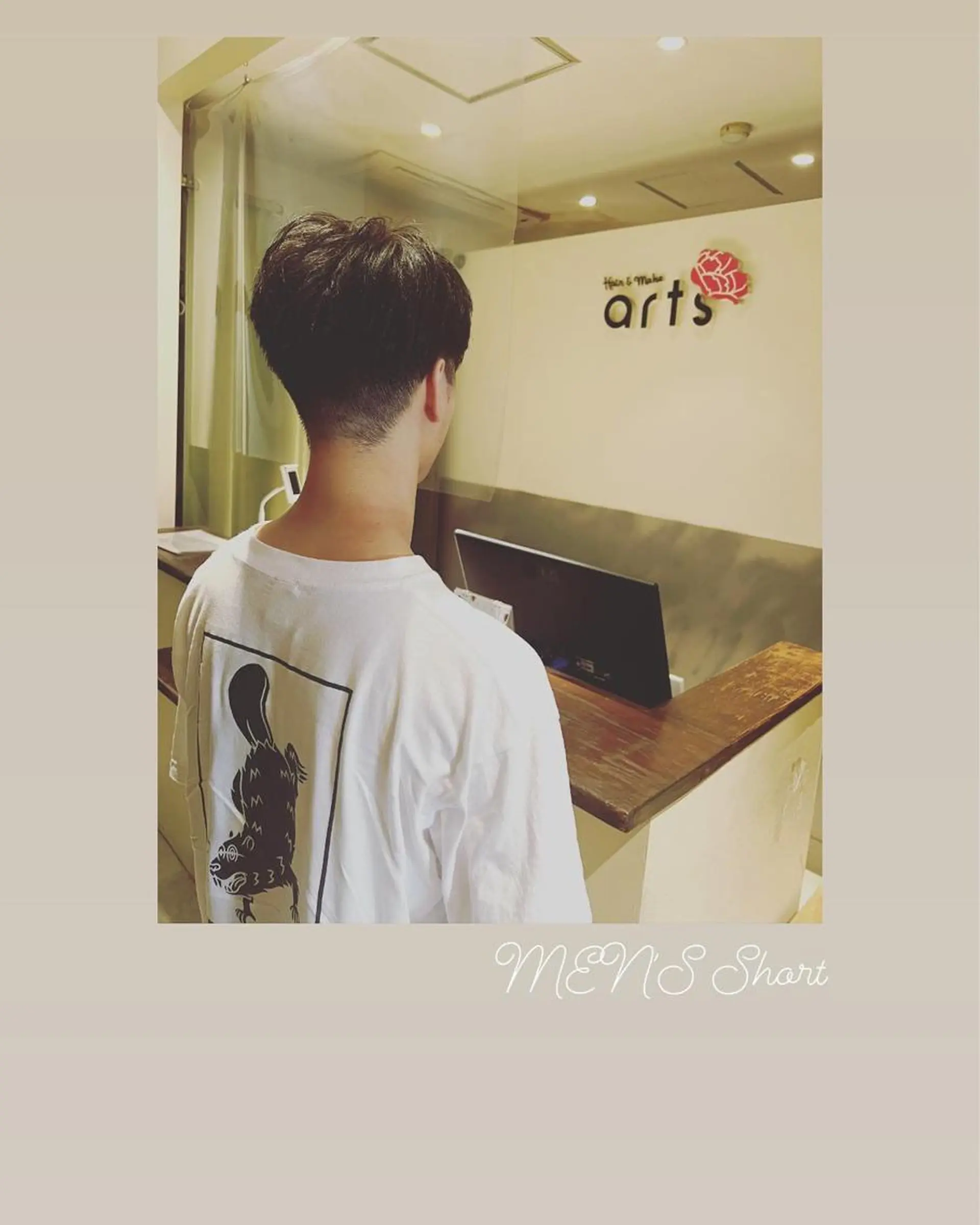 ショート メンズ ツーブロック 刈り上げ ハイライト/インナー /ブリーチ/レイヤーのヘアスタイル