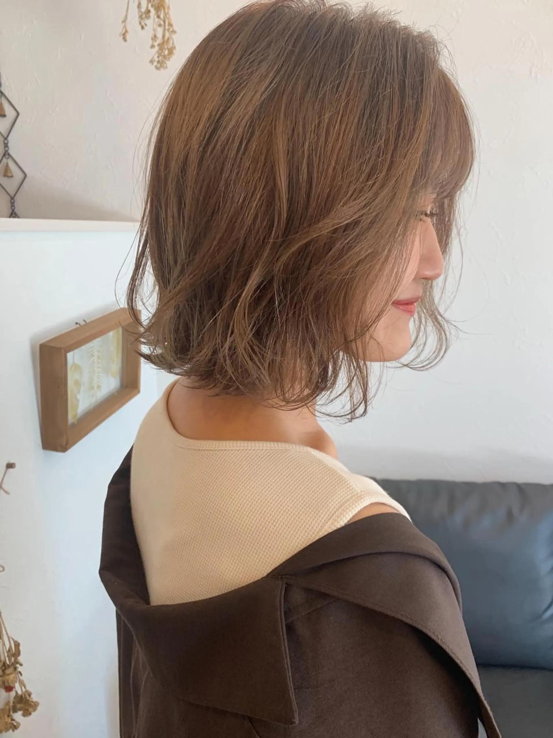 ショート カラー アッシュ ベージュカラー ハイライトカラー ミルクティーベージュ ハイライト ヘアカラー m ā l o.🌷 サカモトマイコのヘアスタイル