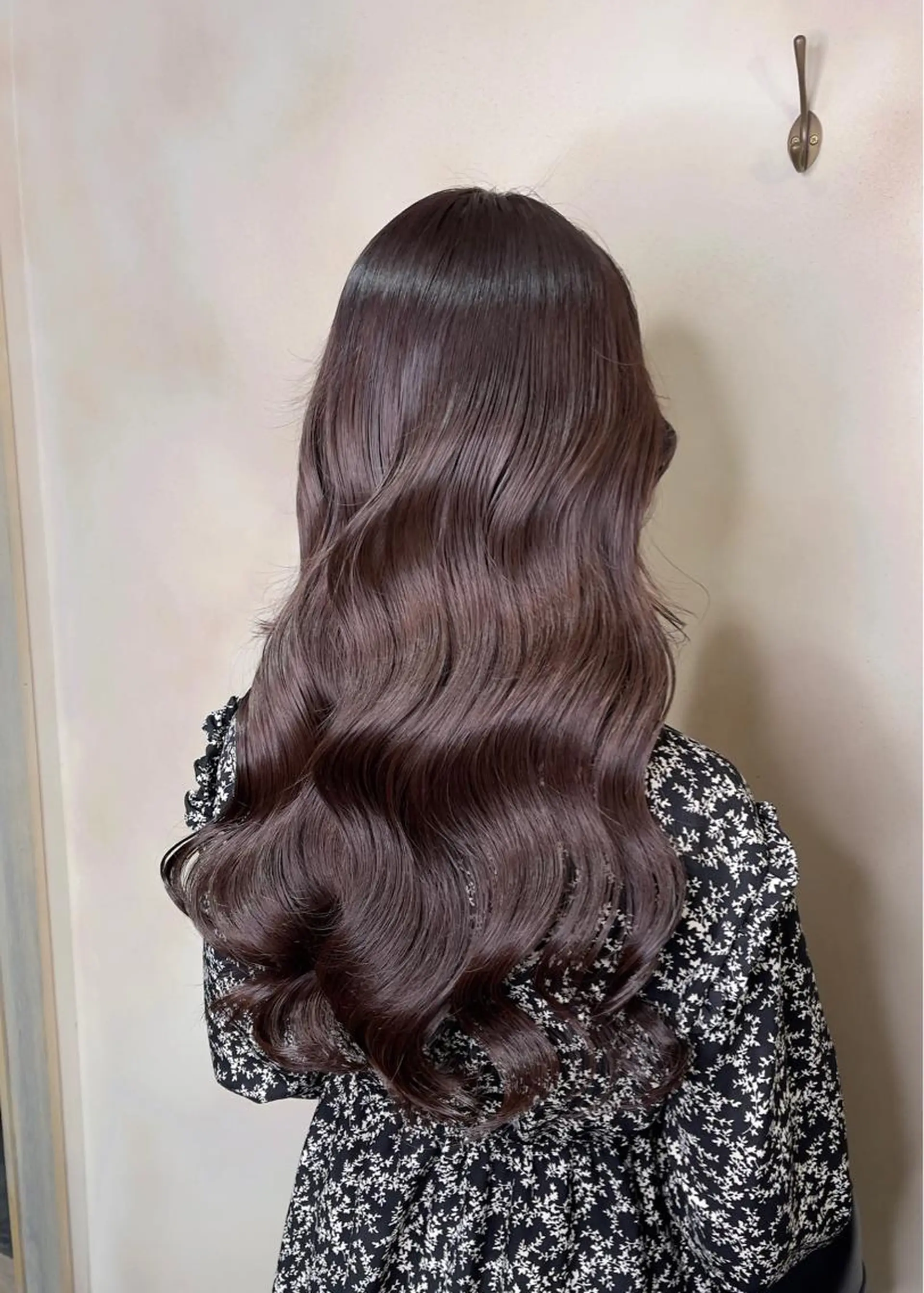 ロング カラー ブラウンカラー ナチュラルブラウン 泉 堅也のヘアスタイル