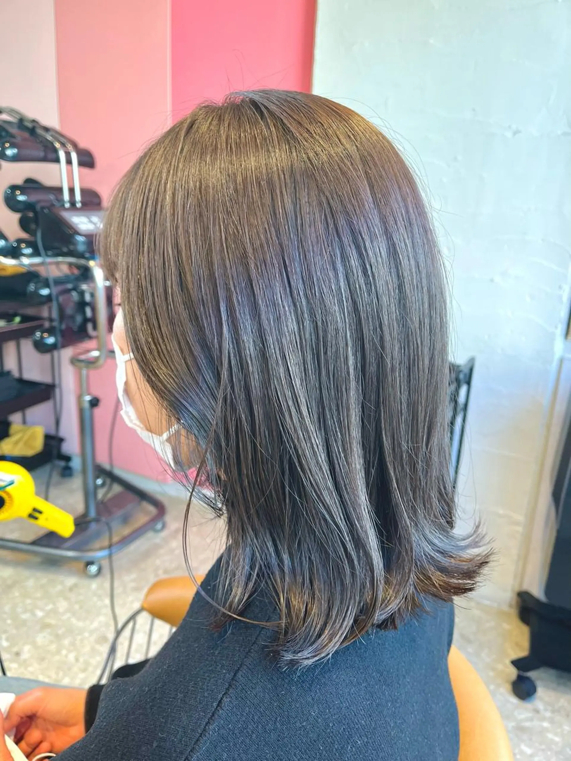 ミディアム カラー カット ヘアカラー うしだ かおるのヘアスタイル