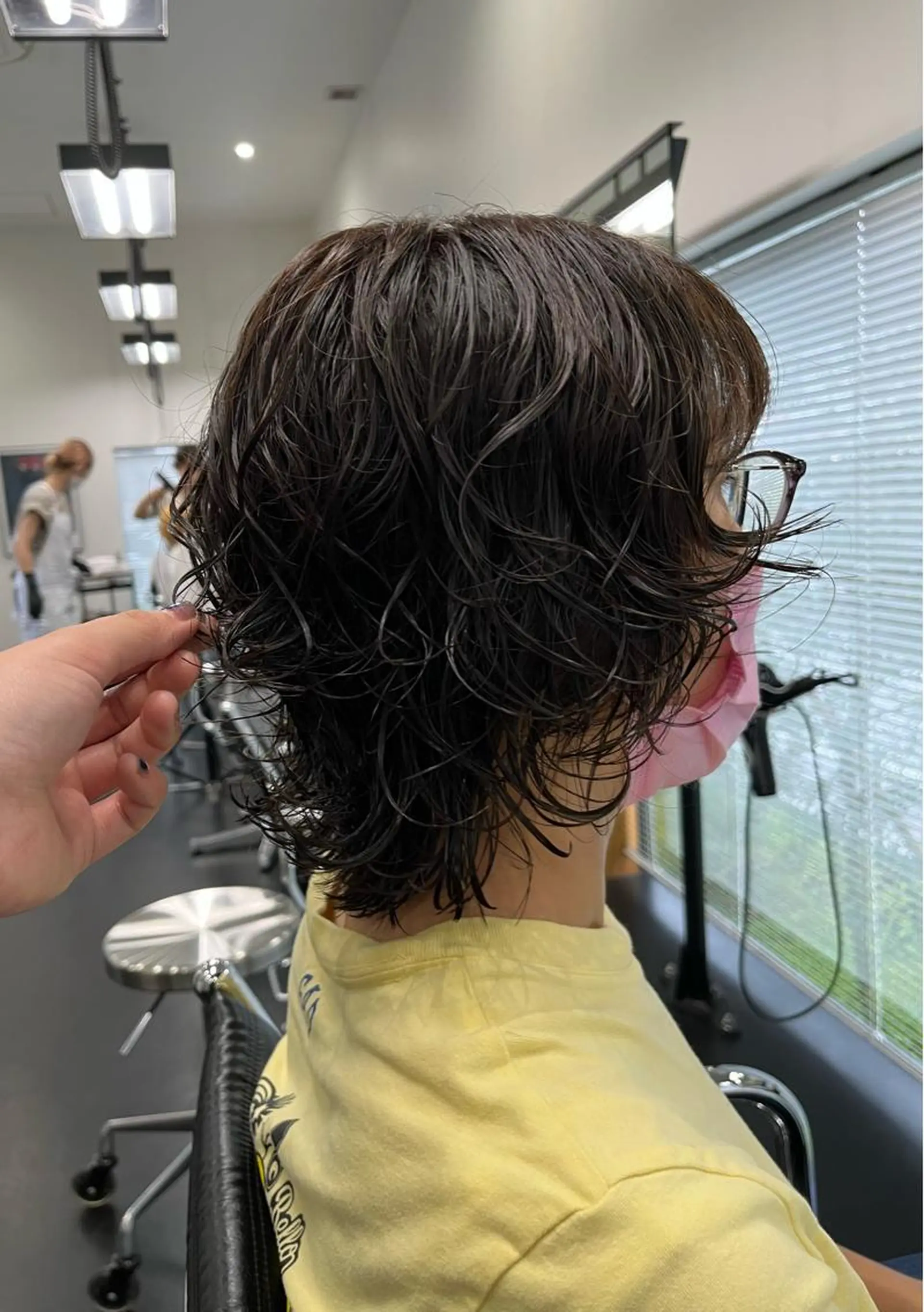 ミディアム パーマ ミディアムパーマ レイヤーカット 湯川 未咲希のヘアスタイル