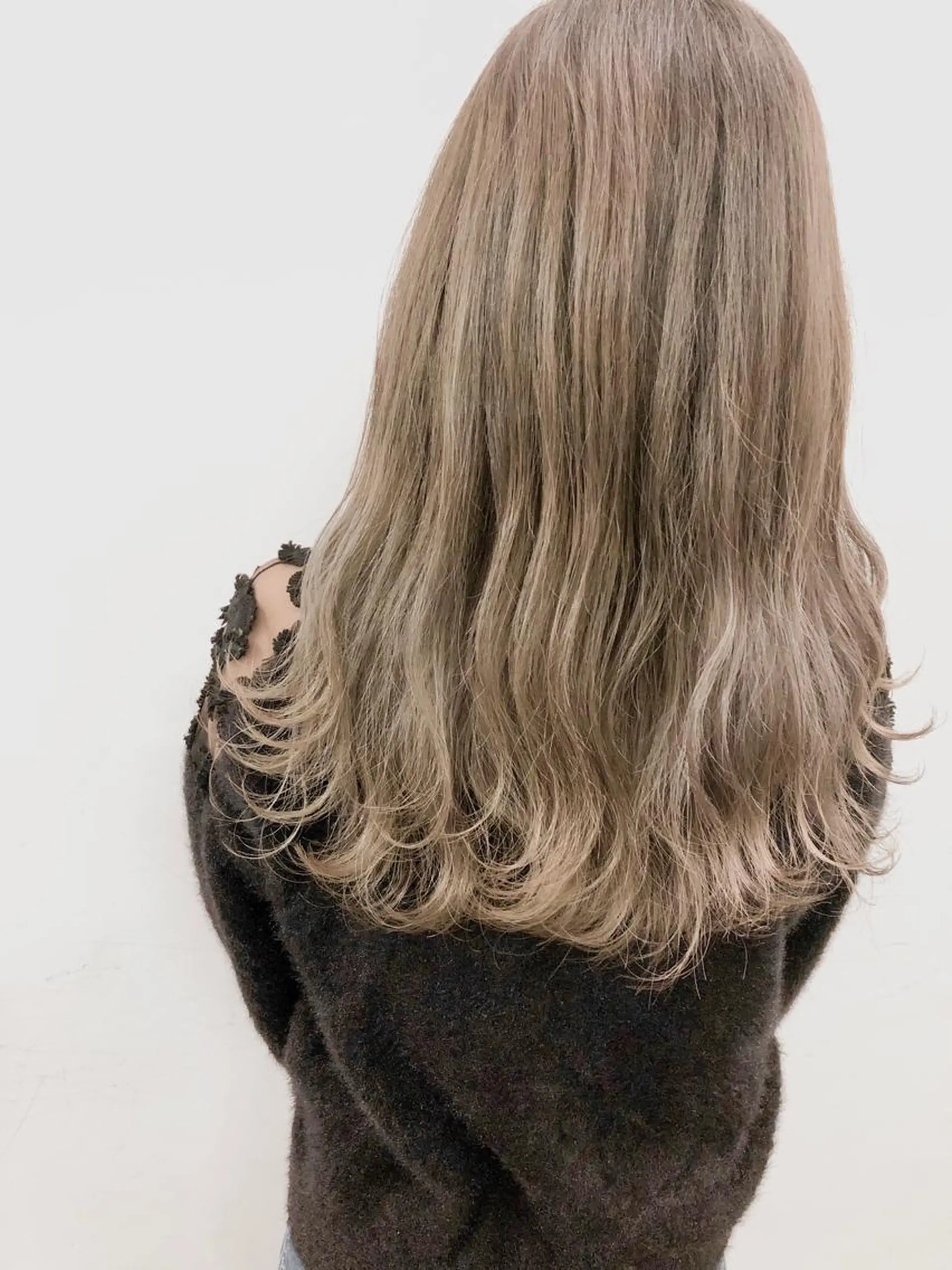 セミロング メンズ レイヤー ウルフ 弓木啓輔のヘアスタイル