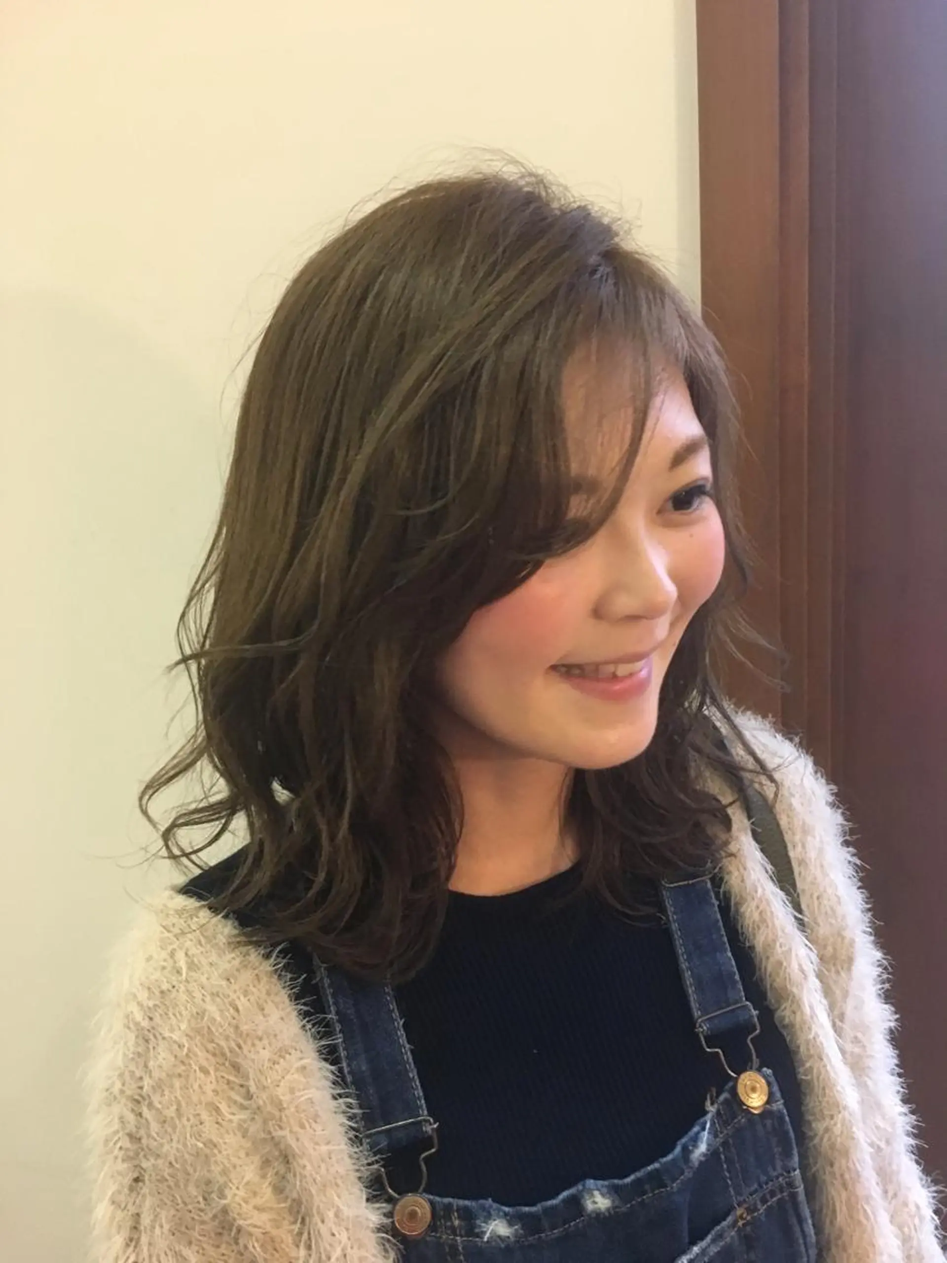 ミディアム セミロング ロング カラー ヘアアレンジ グレージュ カーキグレージュ 顔周りカット レイヤーカット 酒井 透のヘアスタイル