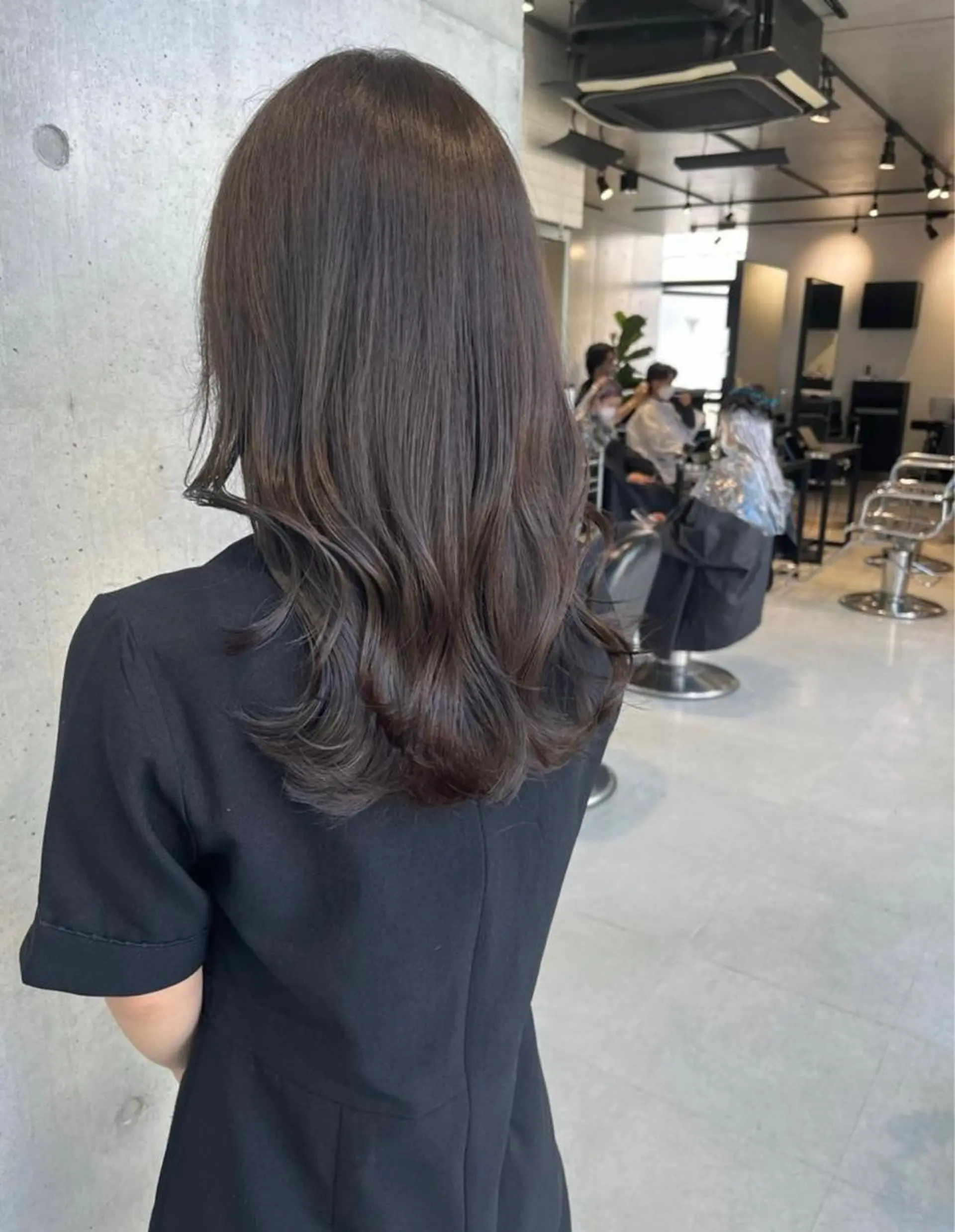 ロング カラー パーマ ヘアアレンジ カット ヘアカラー トリートメント ヘッドスパ ヘアセット 透明感/オリーブ/ グレージュ/YUKAのヘアスタイル