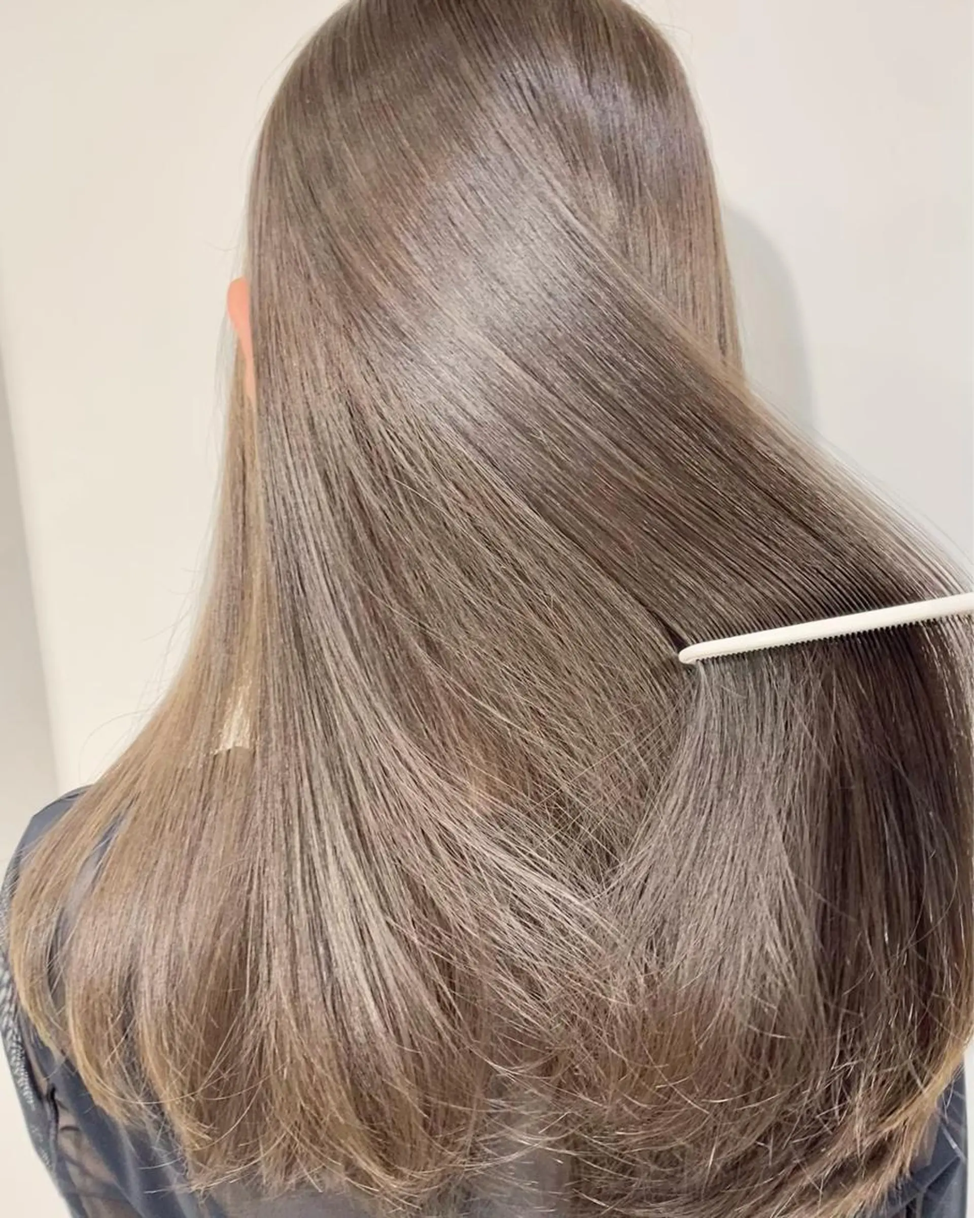 ミディアム カラー ブリーチ 透明感カラー ブリーチなしカラー オリーブカラー 髪質改善 LOVESTOIKE 堂本のヘアスタイル