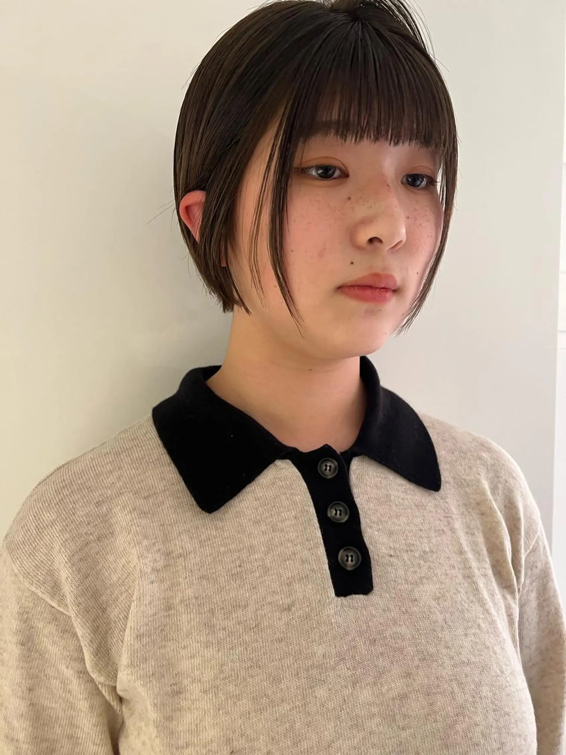 ショート ブリーチカラー🎀 韓国風/寺門美優のヘアスタイル