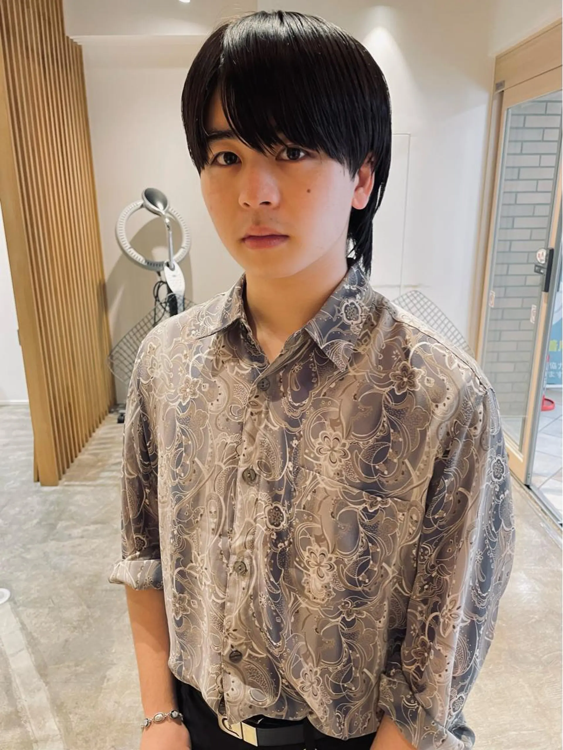 ミディアム メンズ マッシュウルフ マッシュ メンズウルフカット ウルフカット 酸性ストレート ruki yabeのヘアスタイル