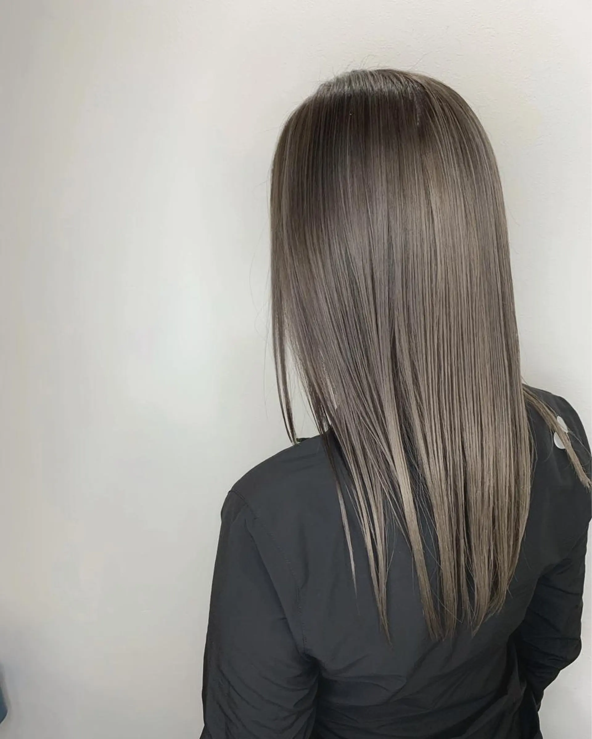 ロング カラー 艶髪クリエイター🪽 秋田 聖也のヘアスタイル