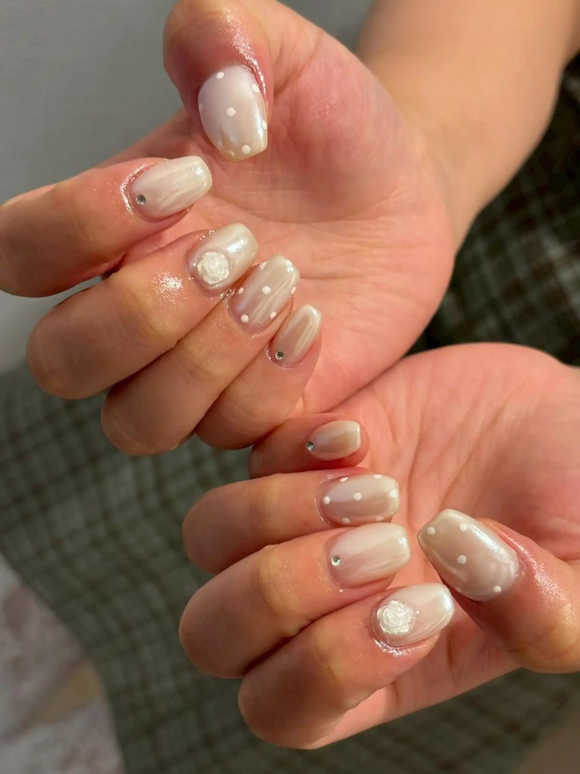 ネイル アートネイル フラッシュネイル フレンチネイル マグネットネイル Allma Nailのネイルデザイン