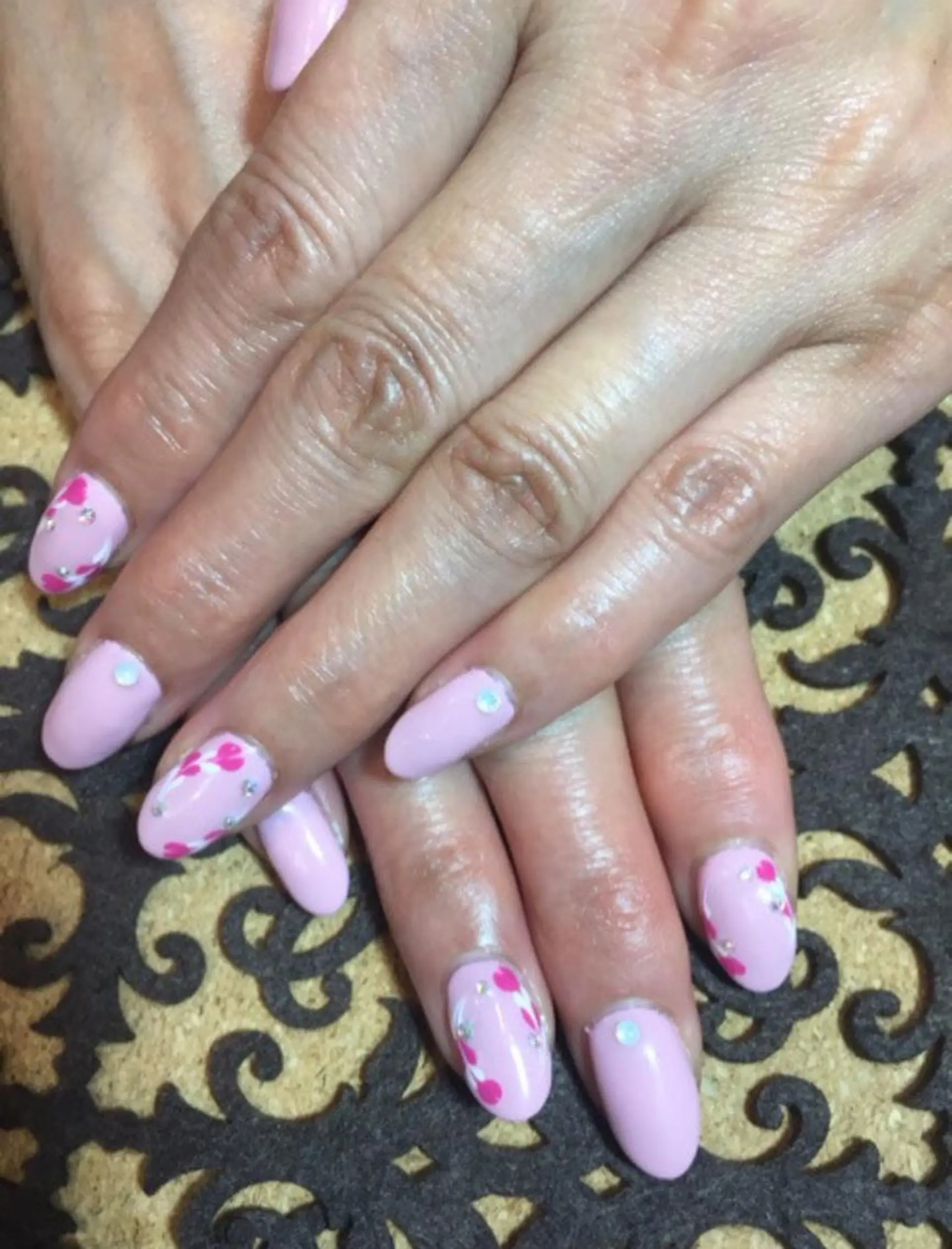 ネイル ストーンネイル センター南 eclatのネイルデザイン