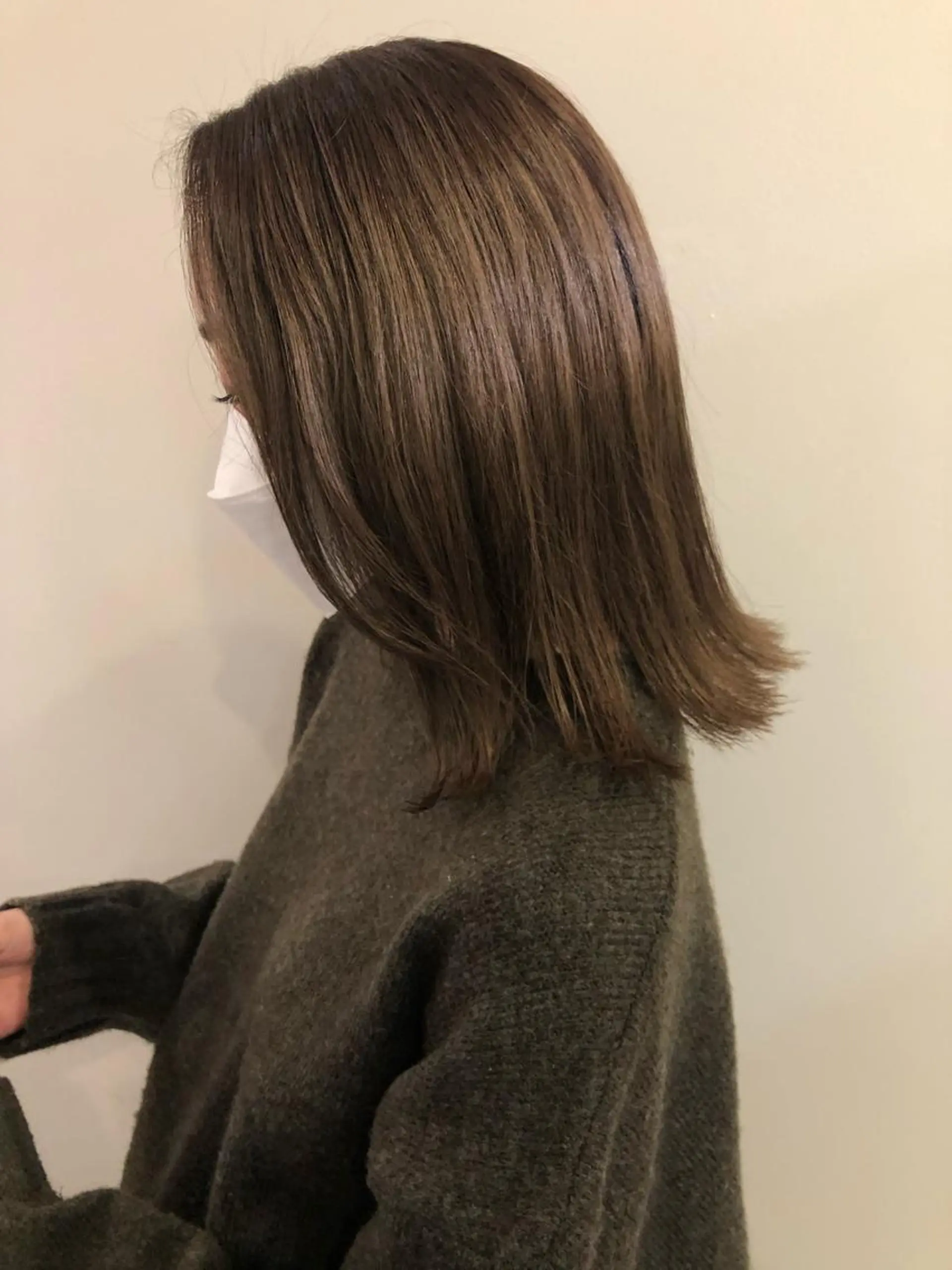 ミディアム カラー ボブ 外ハネヘア ボブレイヤー/ カラー診断/Amiのヘアスタイル