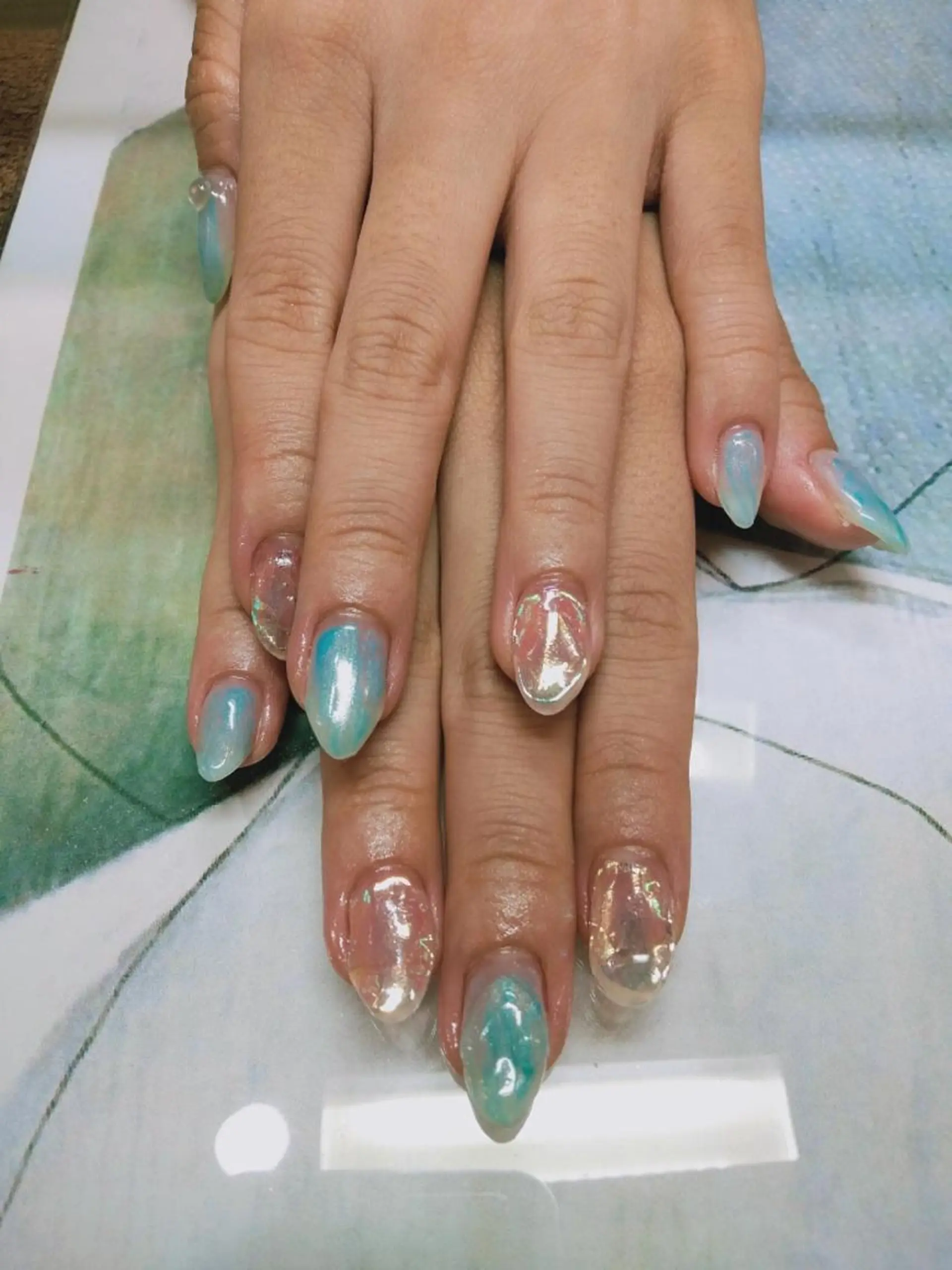 ネイル 氷ネイル・うるうるネイル ニュアンスネイル ハンドネイル フットネイル  More suzukiのネイルデザイン