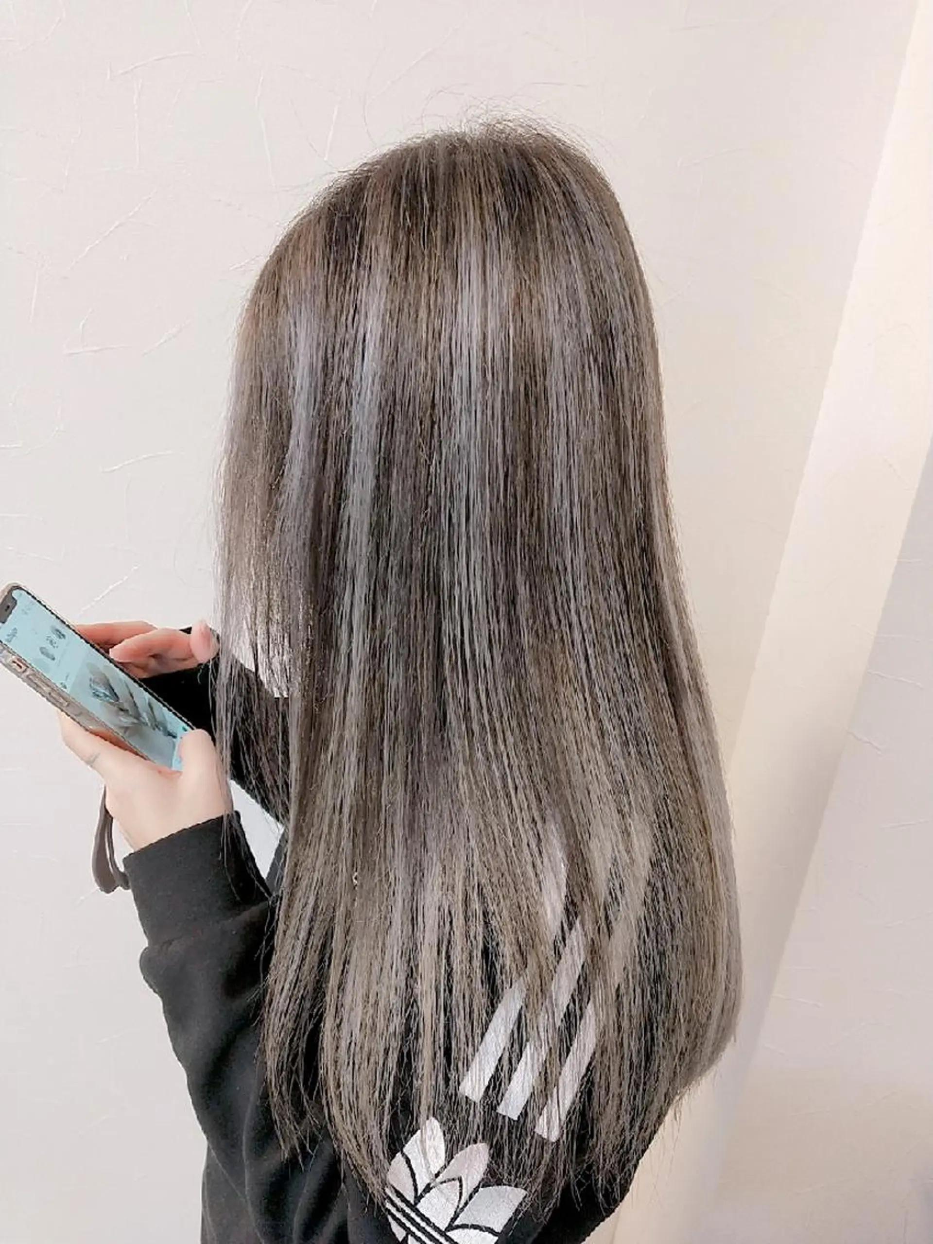 ロング カラー バレイヤージュ ブリーチ ケアブリーチ ダークグレー ダブルカラー デザインカラー 髪質改善Lilithのその他イメージ