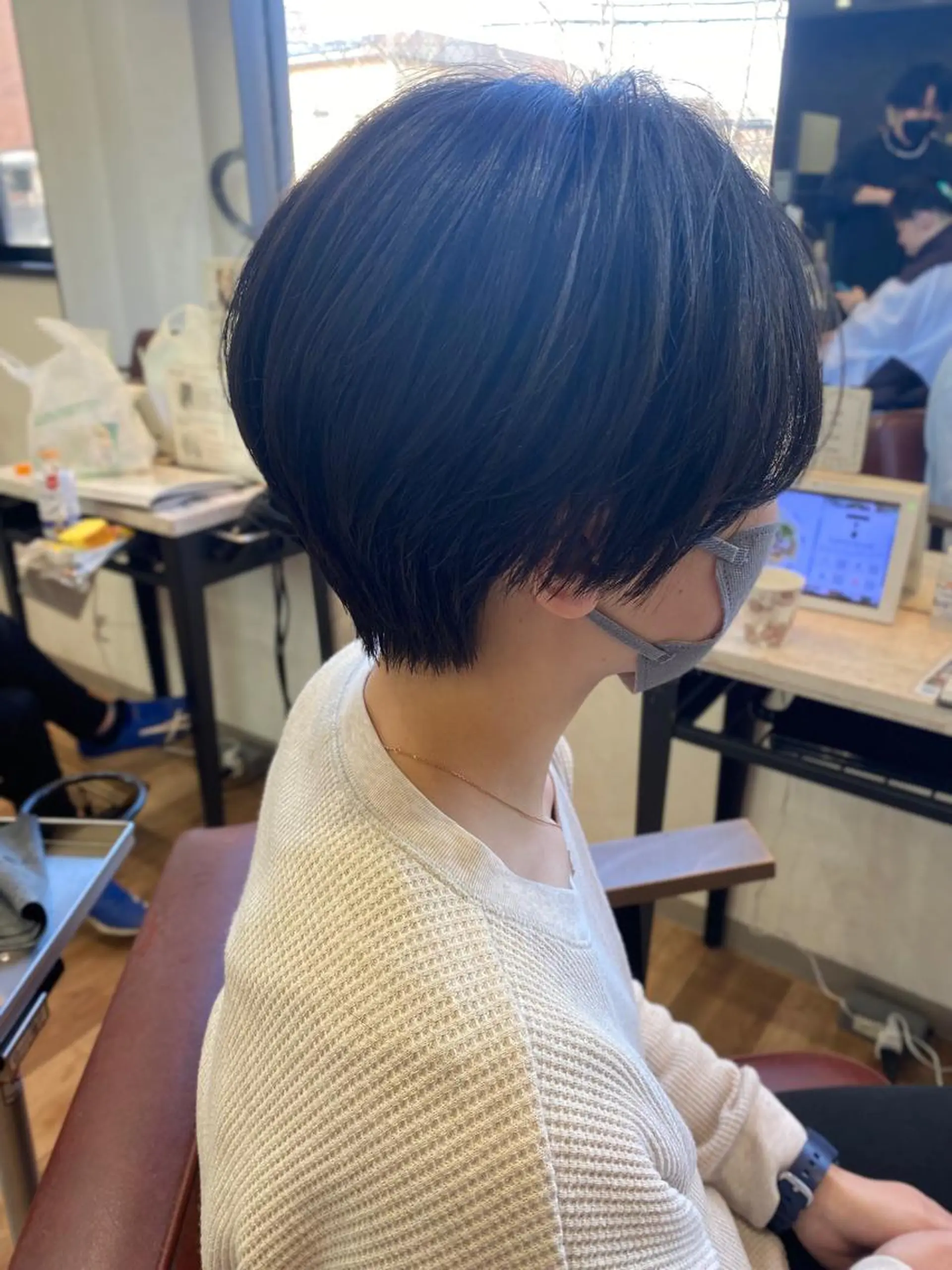 ショート カット 矢部 萌深のヘアスタイル