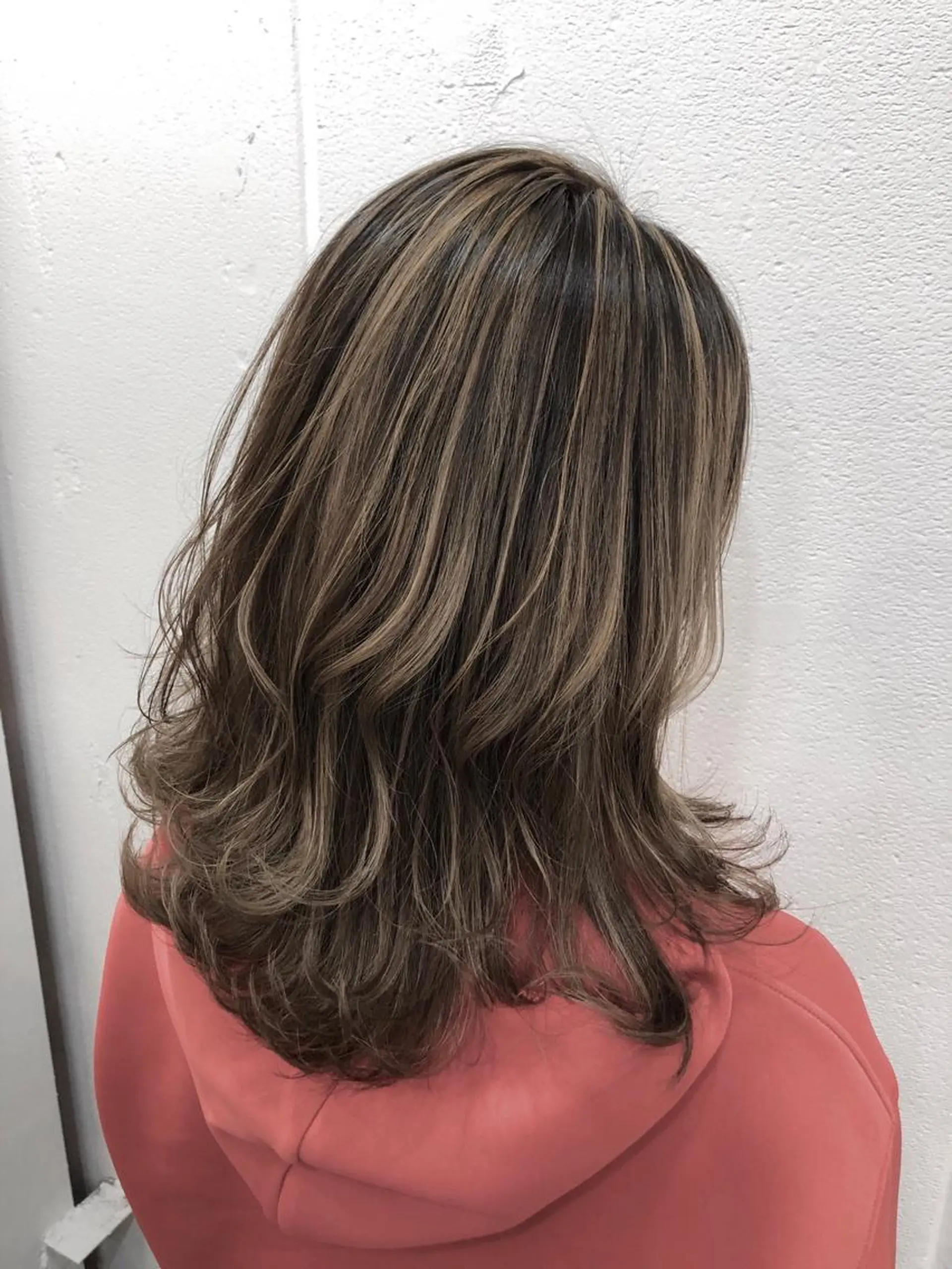 セミロング カラー カット ヘアカラー トリートメント share  by  wealstarのヘアスタイル