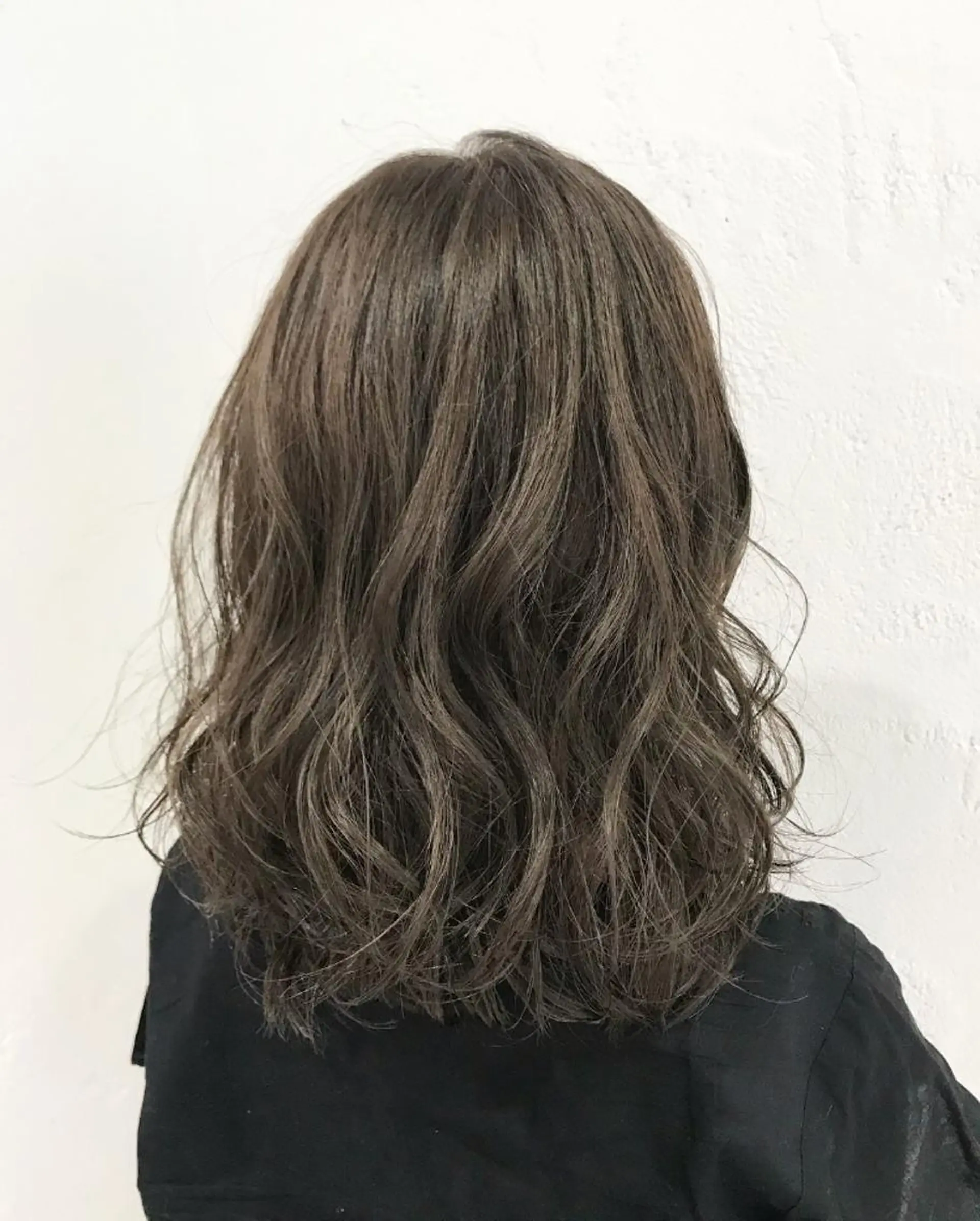ミディアム カラー パーマ ヘアアレンジ マツエク・マツパ アッシュ オレンジ カラーマツエク 韓国ヘア/レイヤー /透明感カラー❤️のヘアスタイル