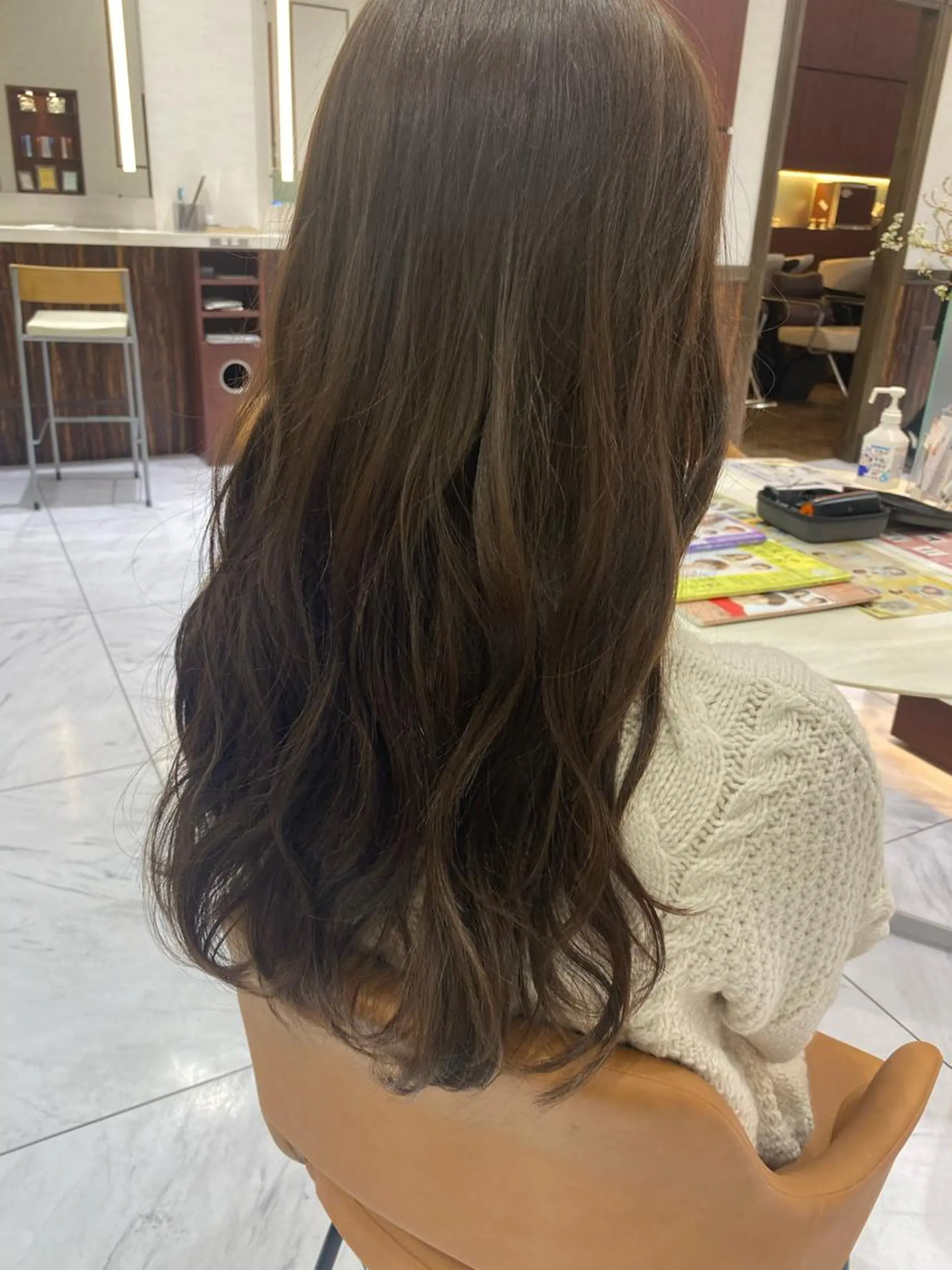 ロング 宮澤 美幸のヘアスタイル