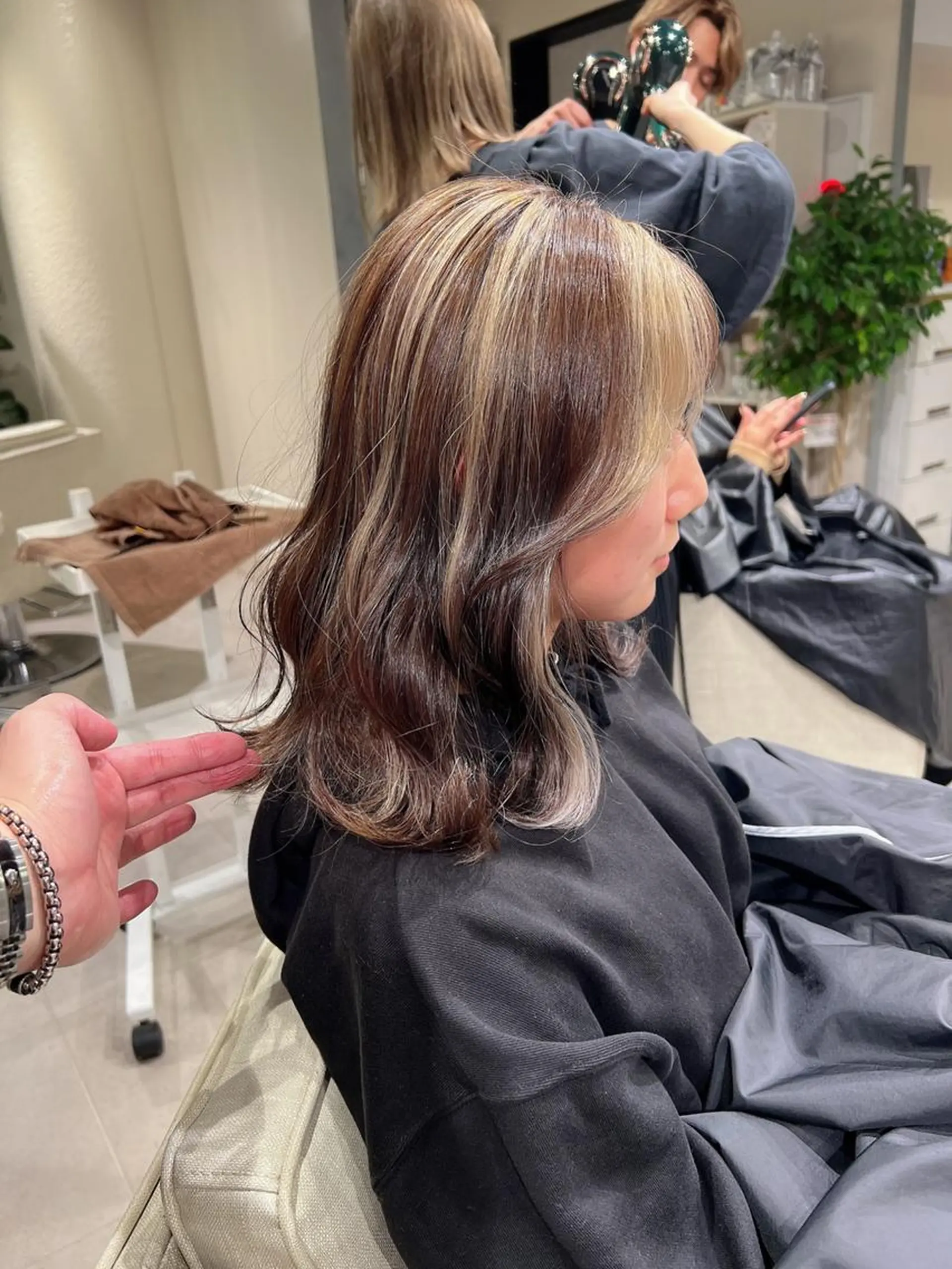 ロング カラー シールエクステ 韓国風カラー エクステ 韓国風ヘア 🛁fein. 🎀明治神宮前🪞のマツエク・マツパデザイン