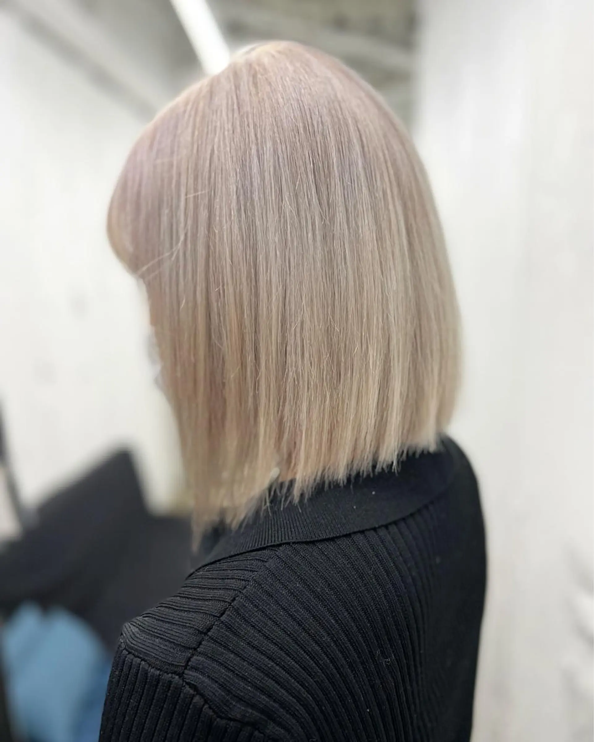 ショート カラー ヘアアレンジ ハイトーンカラー 🎨カラー満足度 500%💫ヅル💫のヘアスタイル