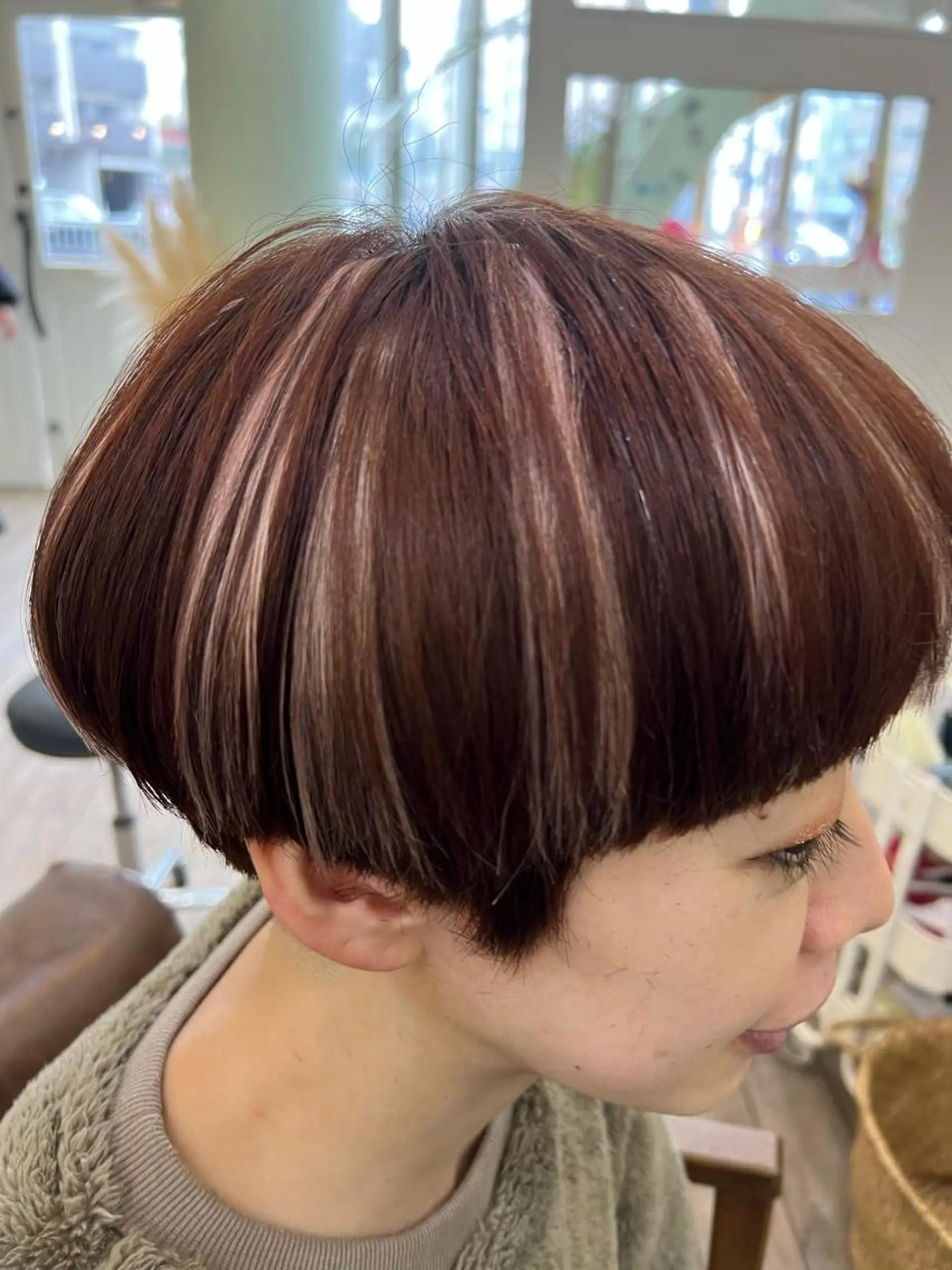 ショート カラー シールエクステ メッシュ エクステ 鶴見 和美のヘアスタイル