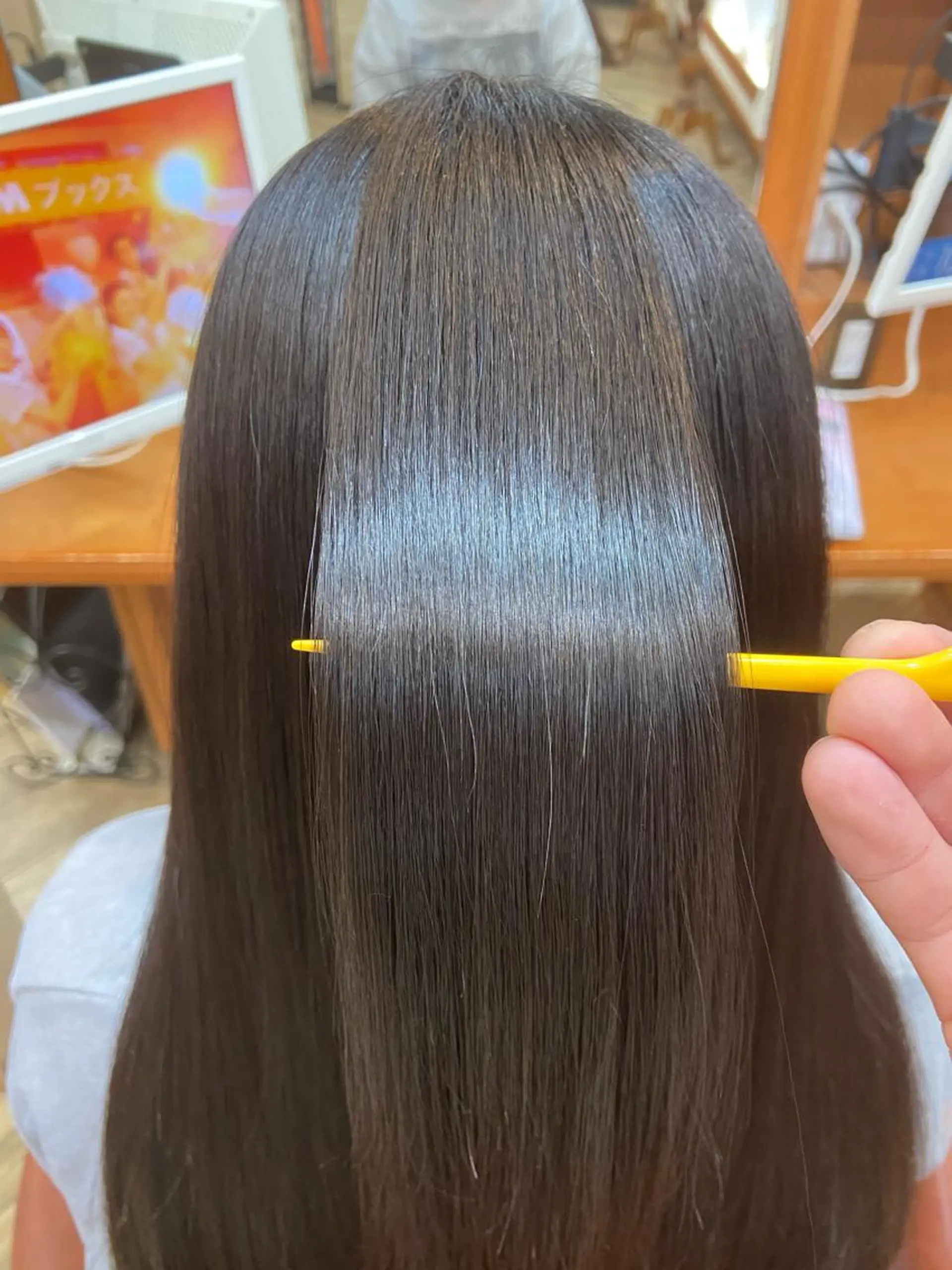 セミロング カット 縮毛矯正 トリートメント 再現性◎✨艶髪🔆 川﨑友稀のヘアスタイル