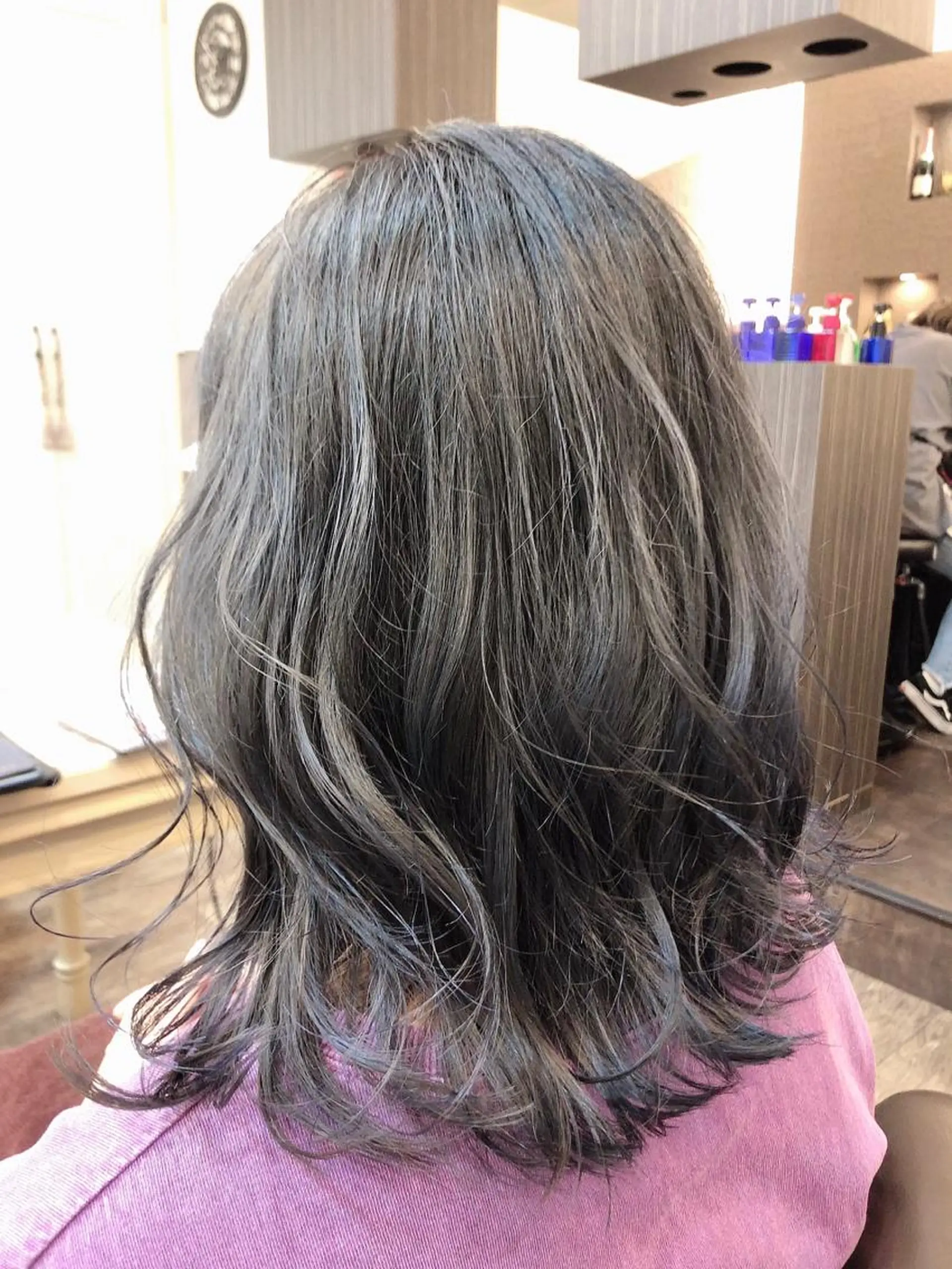 ミディアム カラー ダブルカラー シルバー カット ヘアカラー 尚平 40代からの 髪質改善専門のその他イメージ