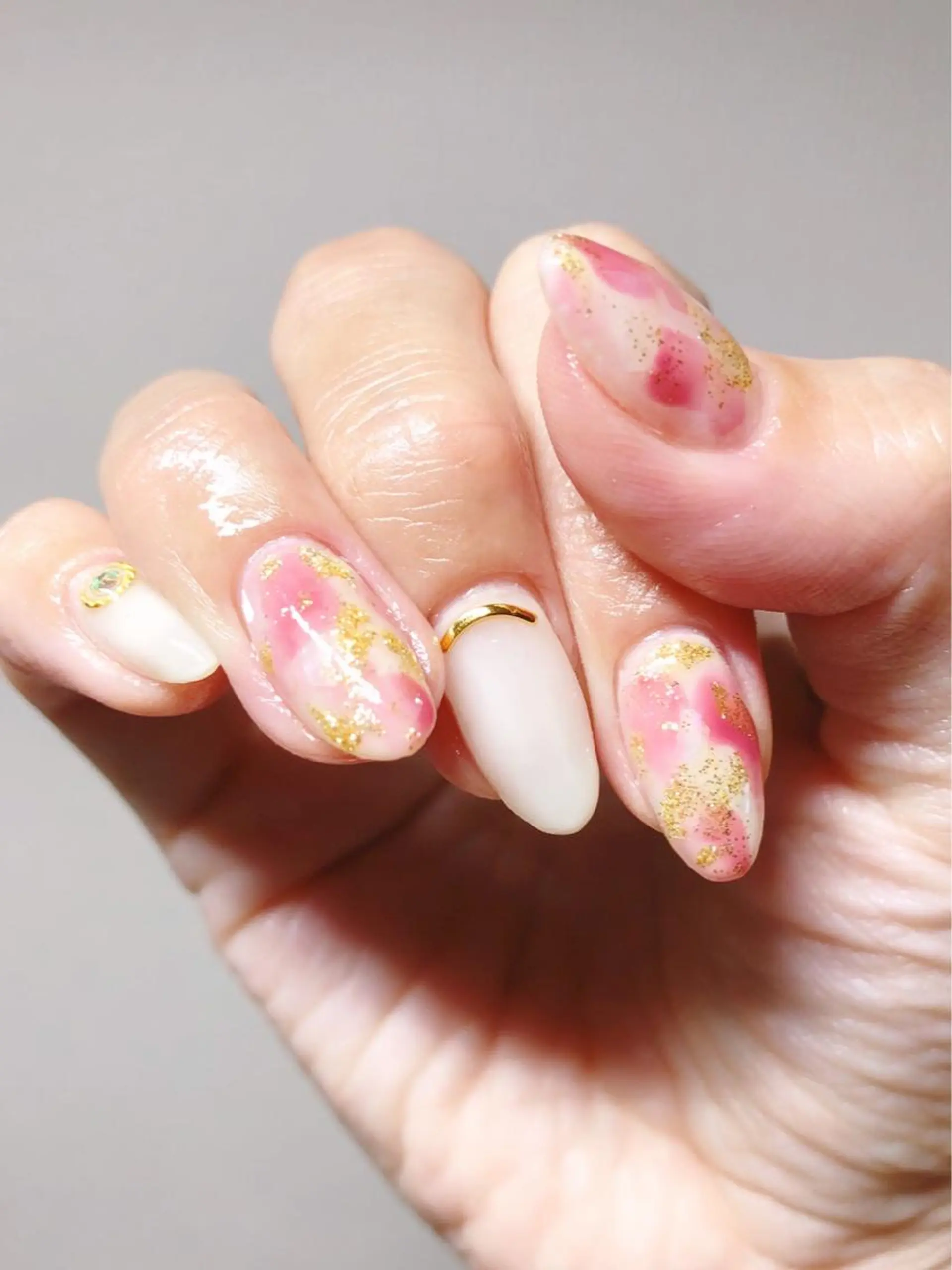 ネイル クリアネイル ニュアンスネイル 赤色 u sのネイルデザイン